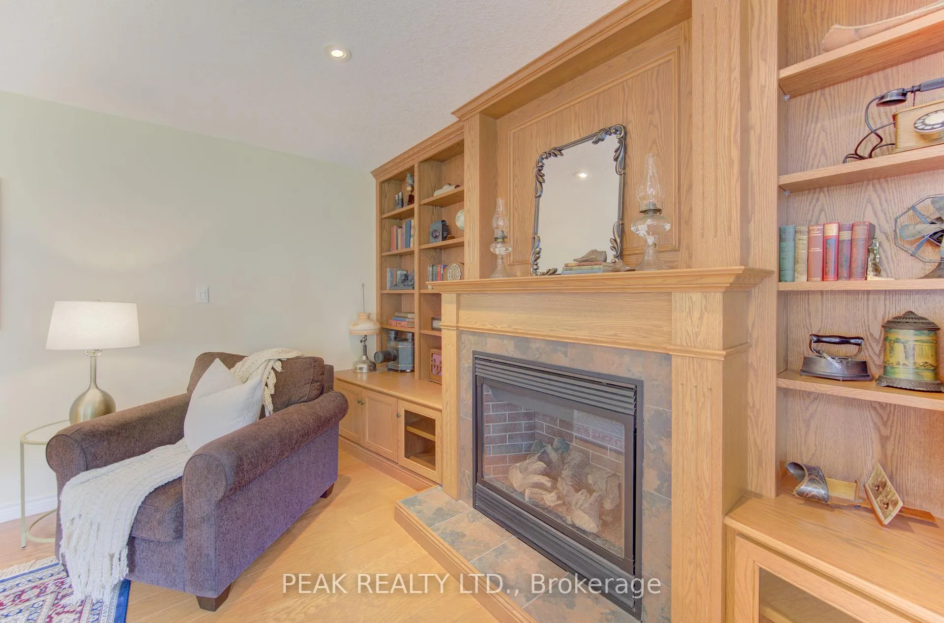 Photo 17 of 258 Laschinger Boulevard, Wilmot — HOMEH