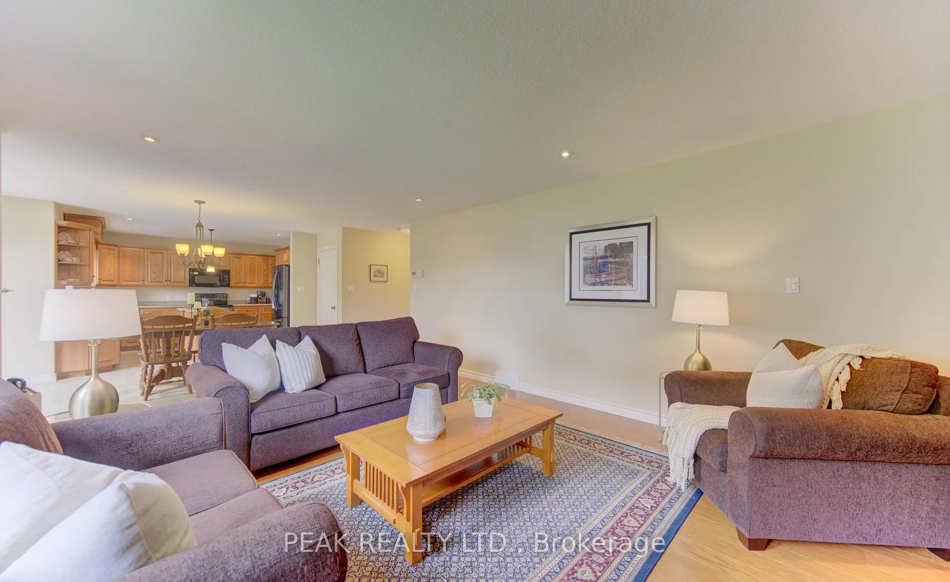 Photo 18 of 258 Laschinger Boulevard, Wilmot — HOMEH