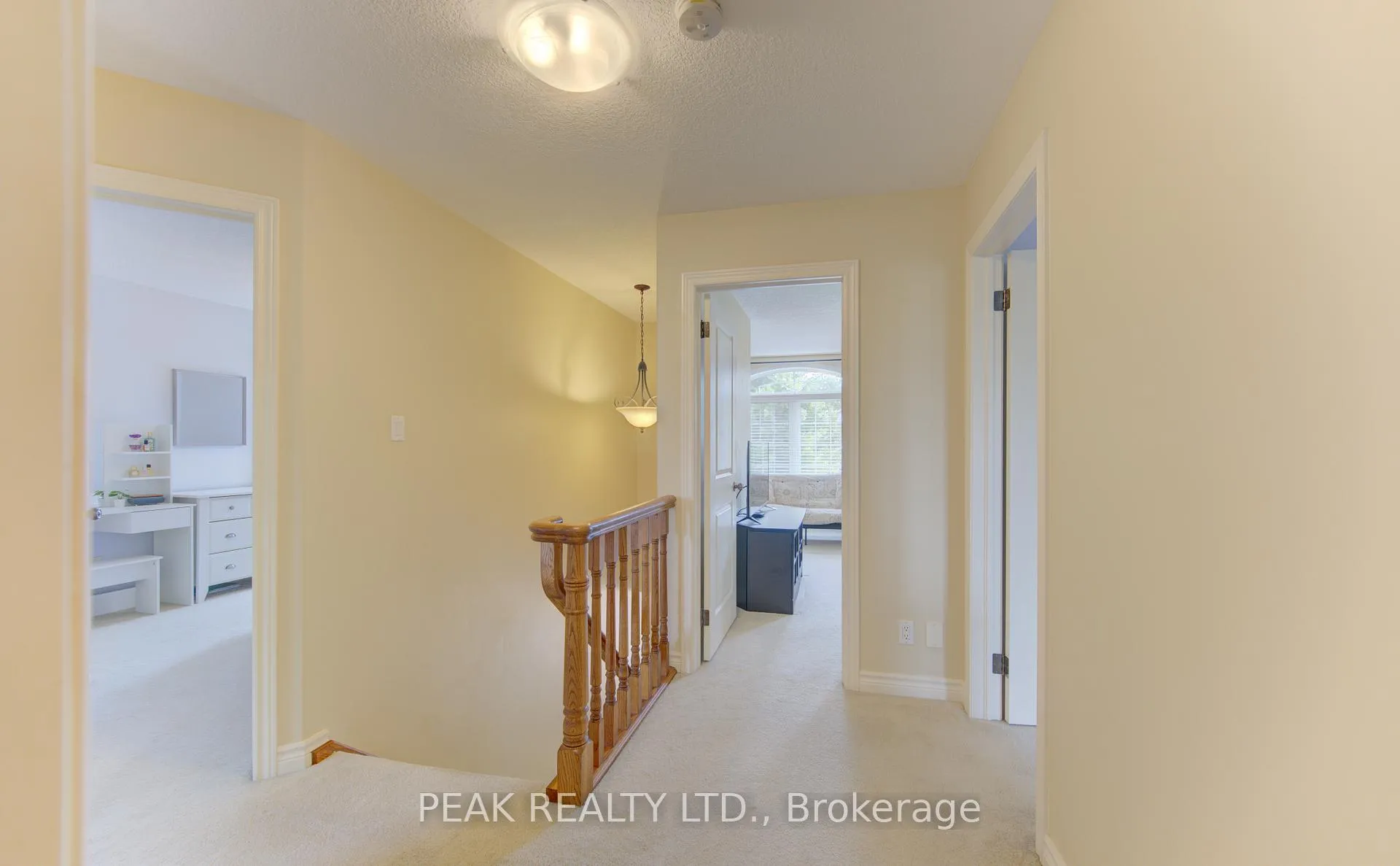 Photo 28 of 258 Laschinger Boulevard, Wilmot — HOMEH