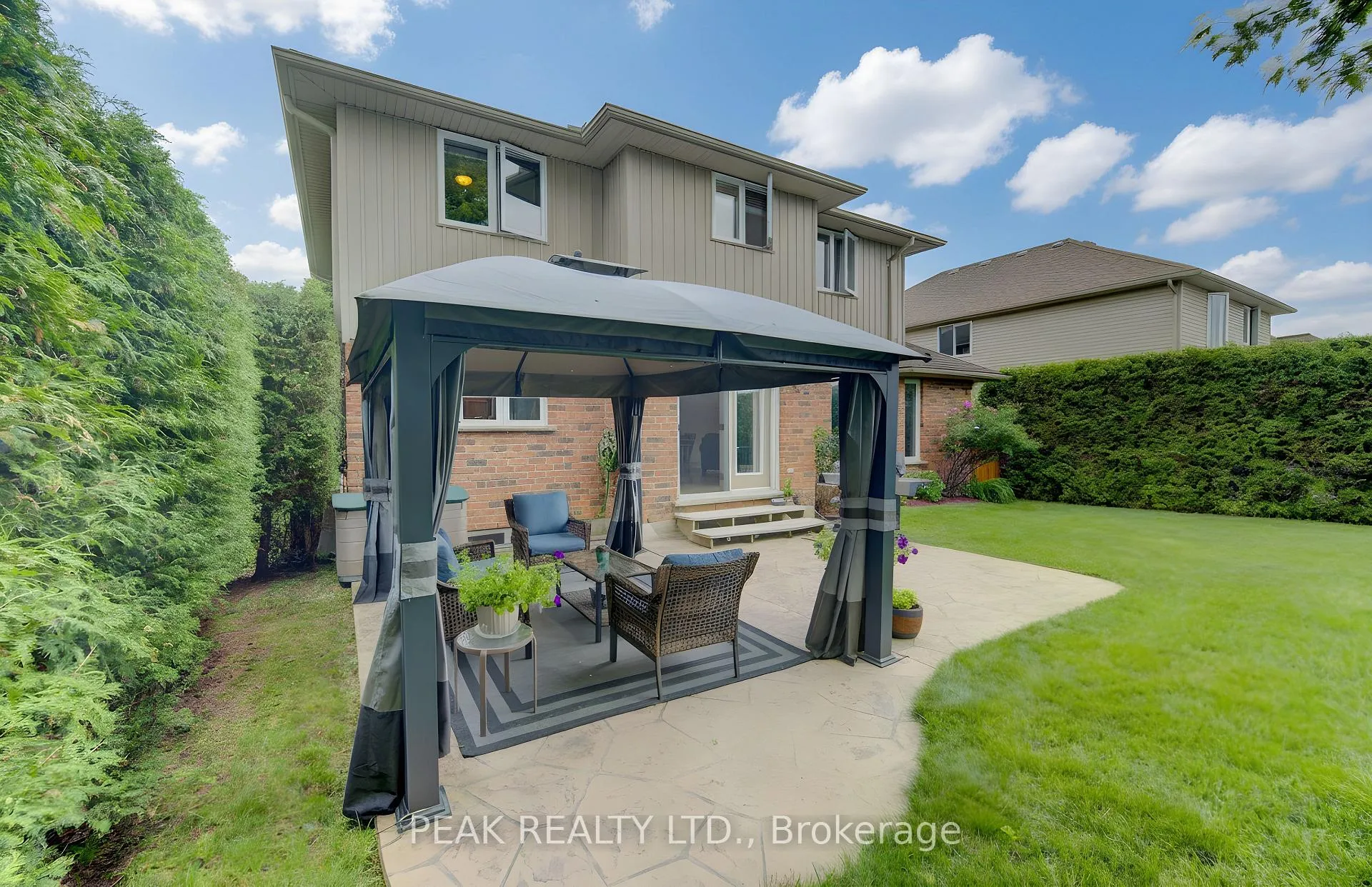 Photo 29 of 258 Laschinger Boulevard, Wilmot — HOMEH