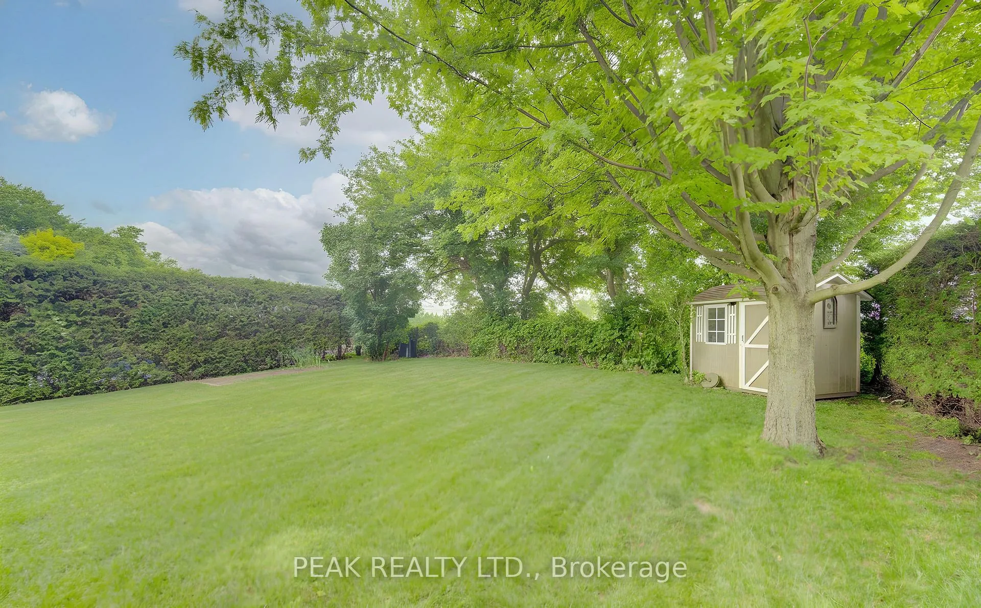 Photo 33 of 258 Laschinger Boulevard, Wilmot — HOMEH