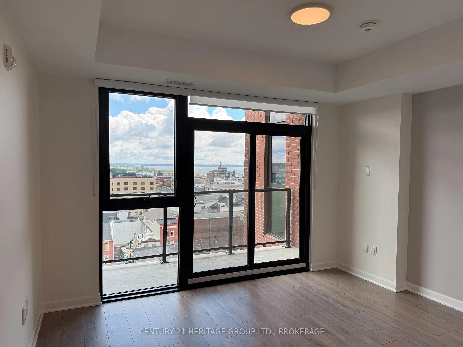 Photo 3 of Unit 816, 223 Princess Street, Kingston, Central City East — HOMEH