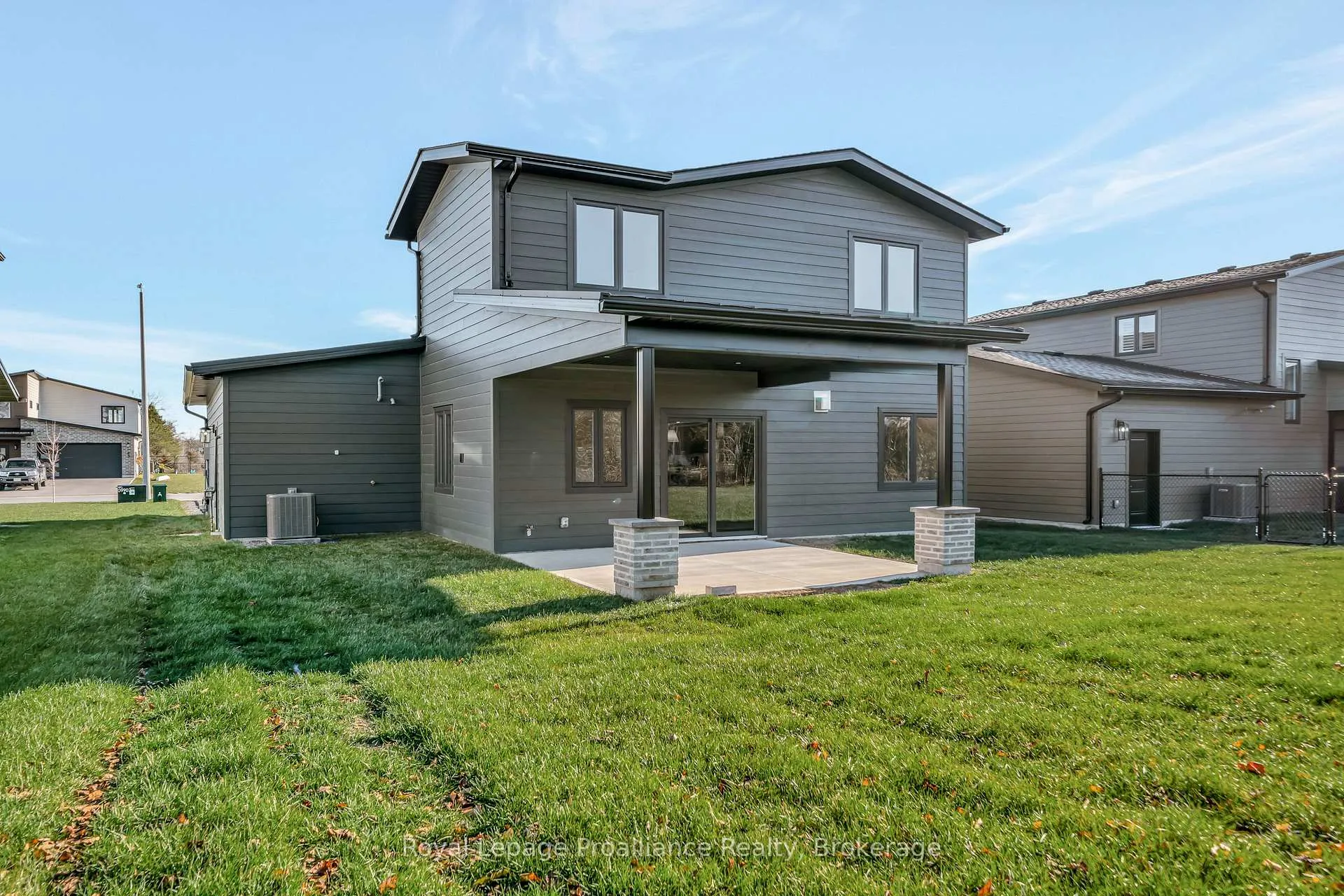 Photo 39 of 44 Fraser Drive, Quinte West, Sidney Ward — HOMEH