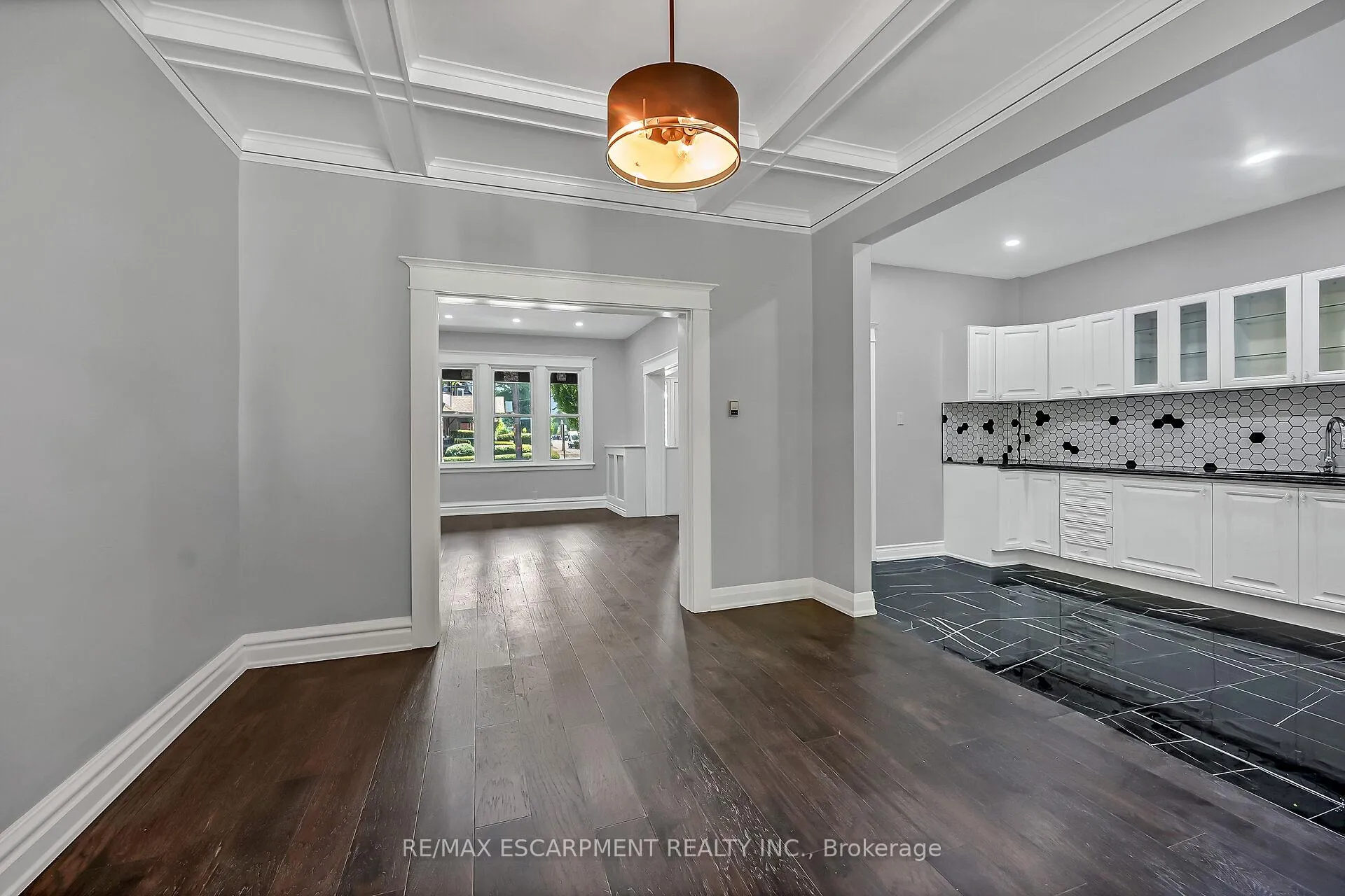 Photo 11 of 172 Sherman Avenue S, Hamilton, St. Clair — HOMEH