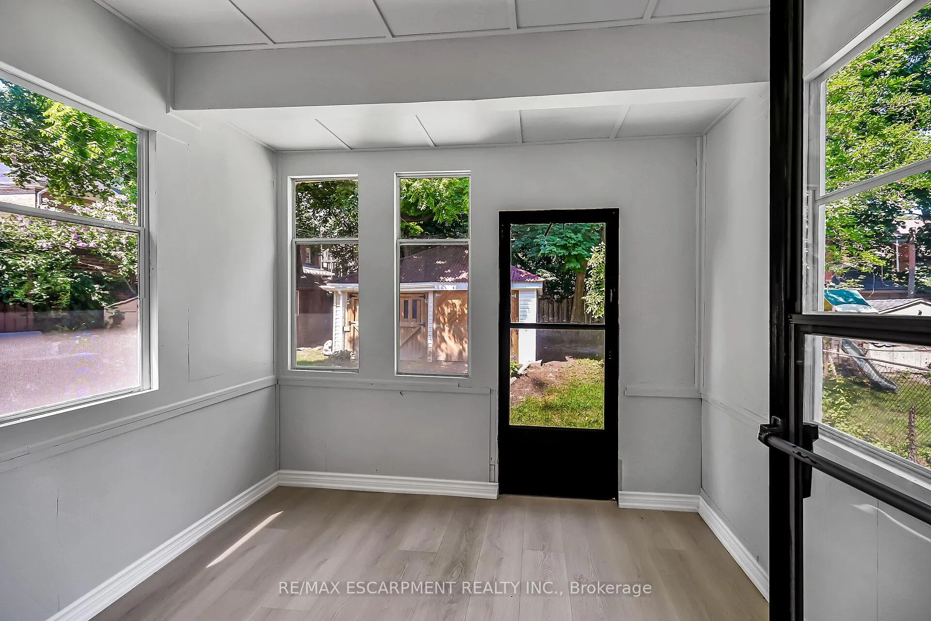 Photo 16 of 172 Sherman Avenue S, Hamilton, St. Clair — HOMEH