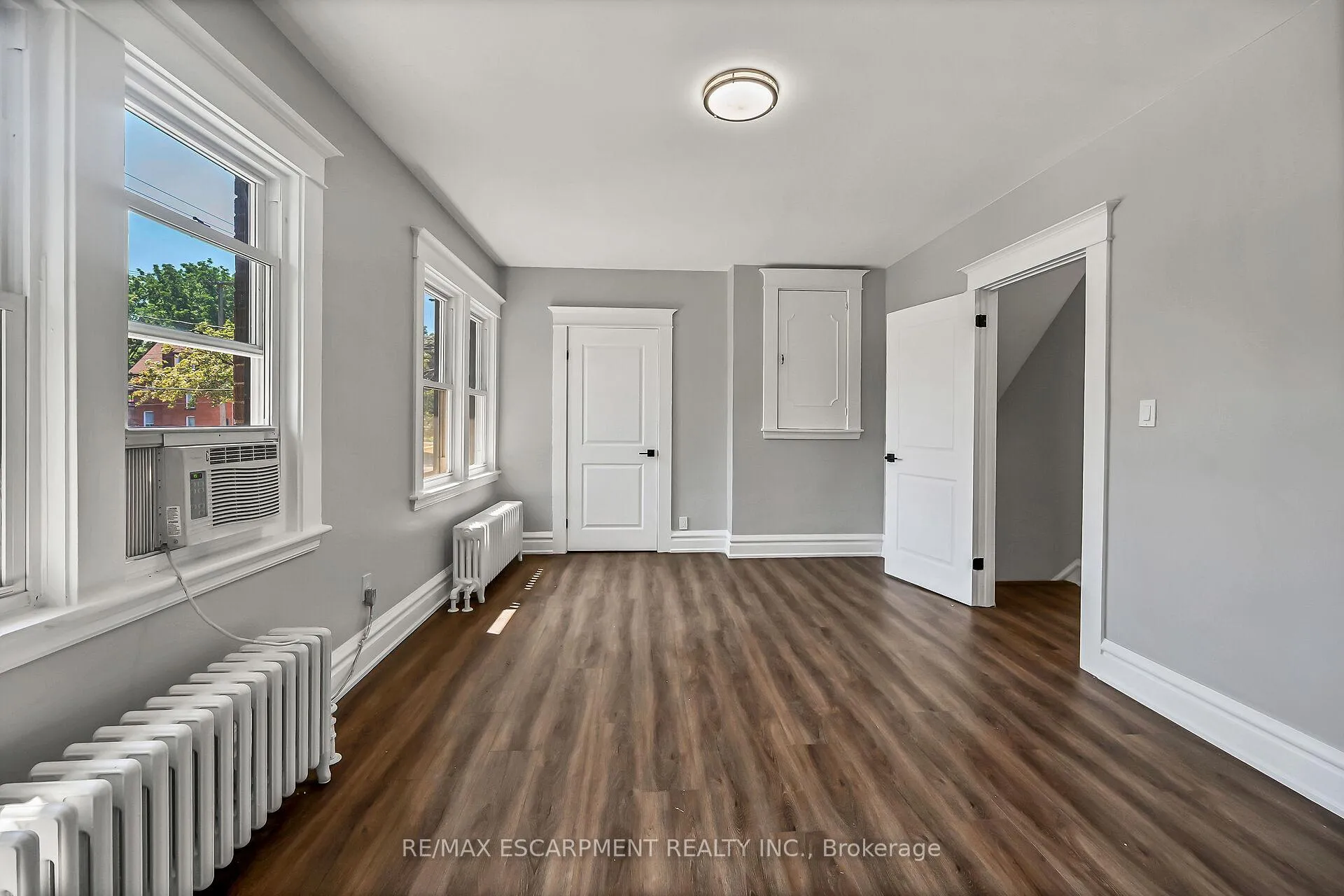 Photo 20 of 172 Sherman Avenue S, Hamilton, St. Clair — HOMEH