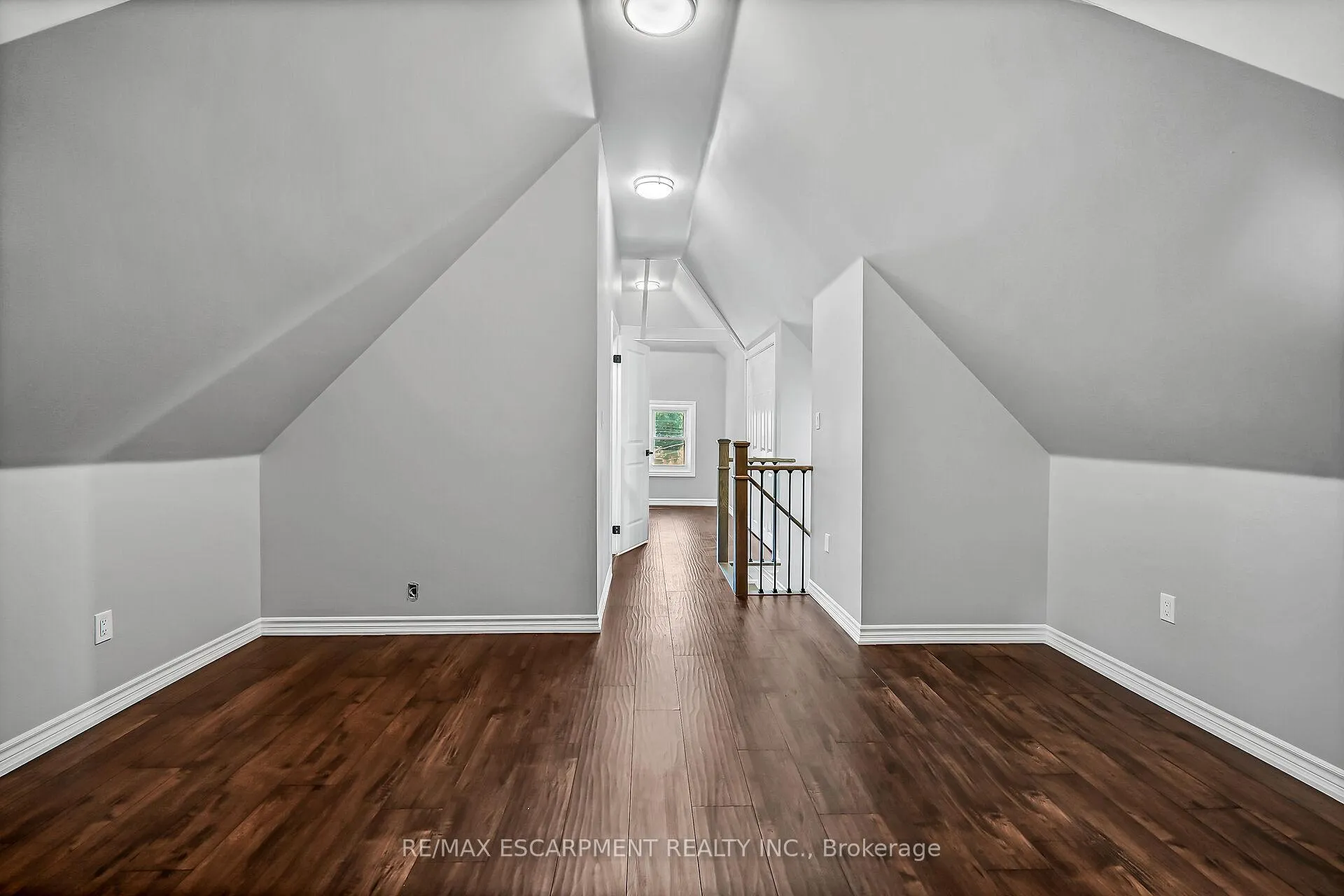 Photo 29 of 172 Sherman Avenue S, Hamilton, St. Clair — HOMEH
