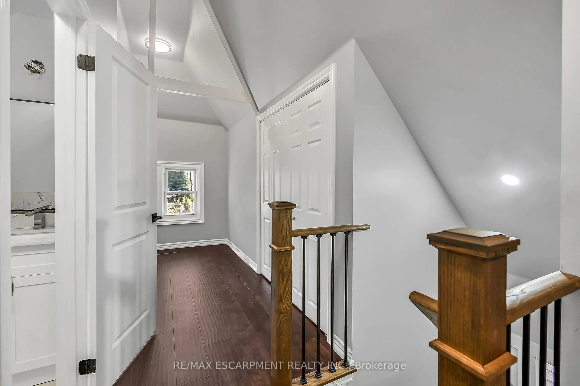 Photo 30 of 172 Sherman Avenue S, Hamilton, St. Clair — HOMEH