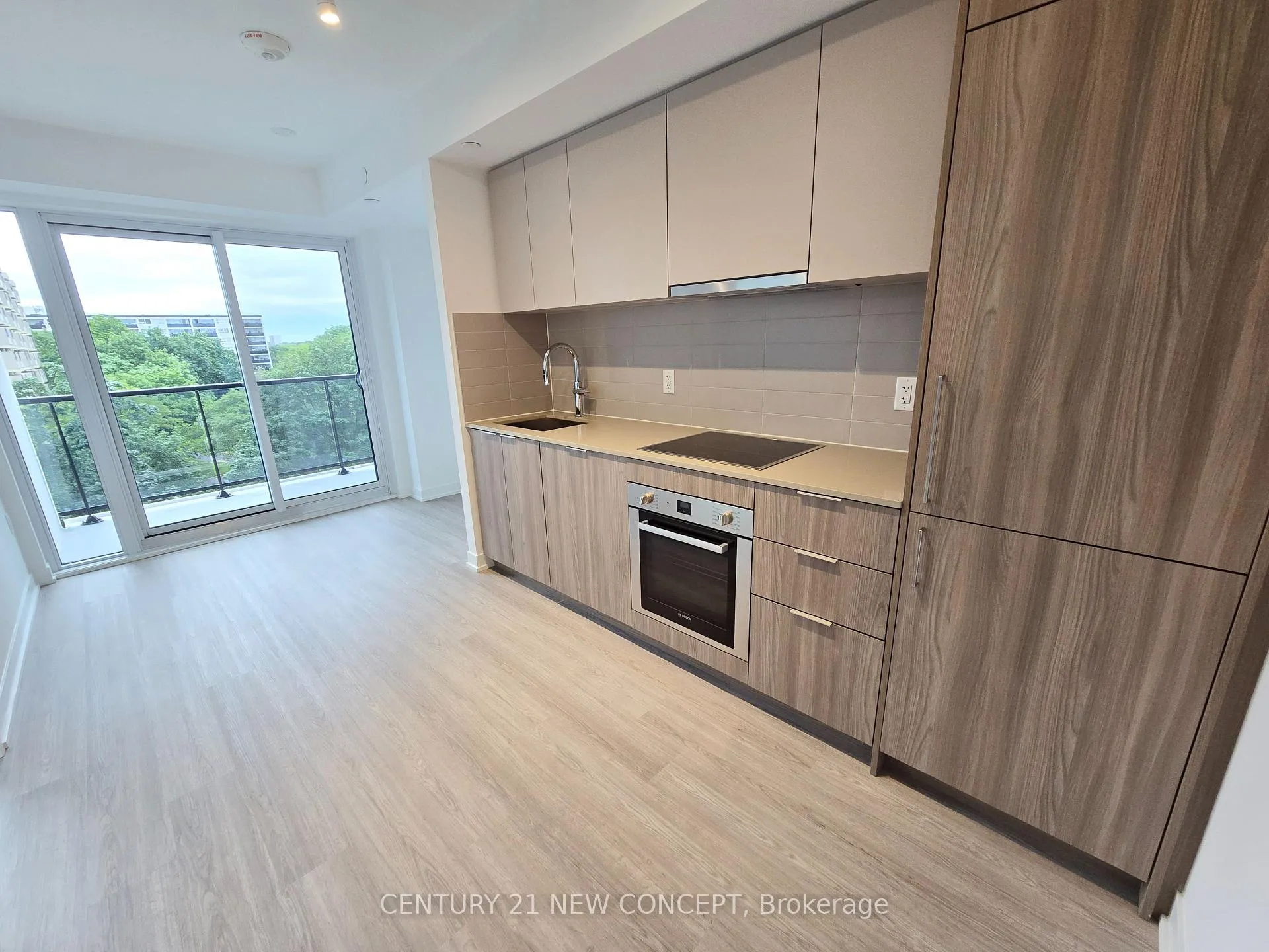 Photo 2 of Unit 510, 151 David Salomon Drive, Toronto, Flemingdon Park — HOMEH