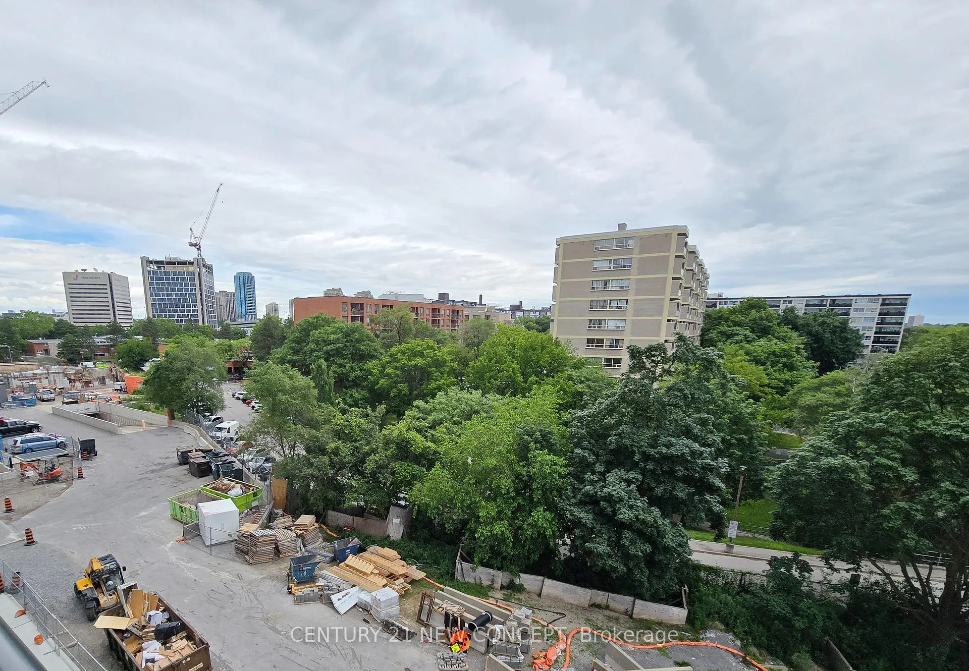 Photo 7 of Unit 510, 151 David Salomon Drive, Toronto, Flemingdon Park — HOMEH