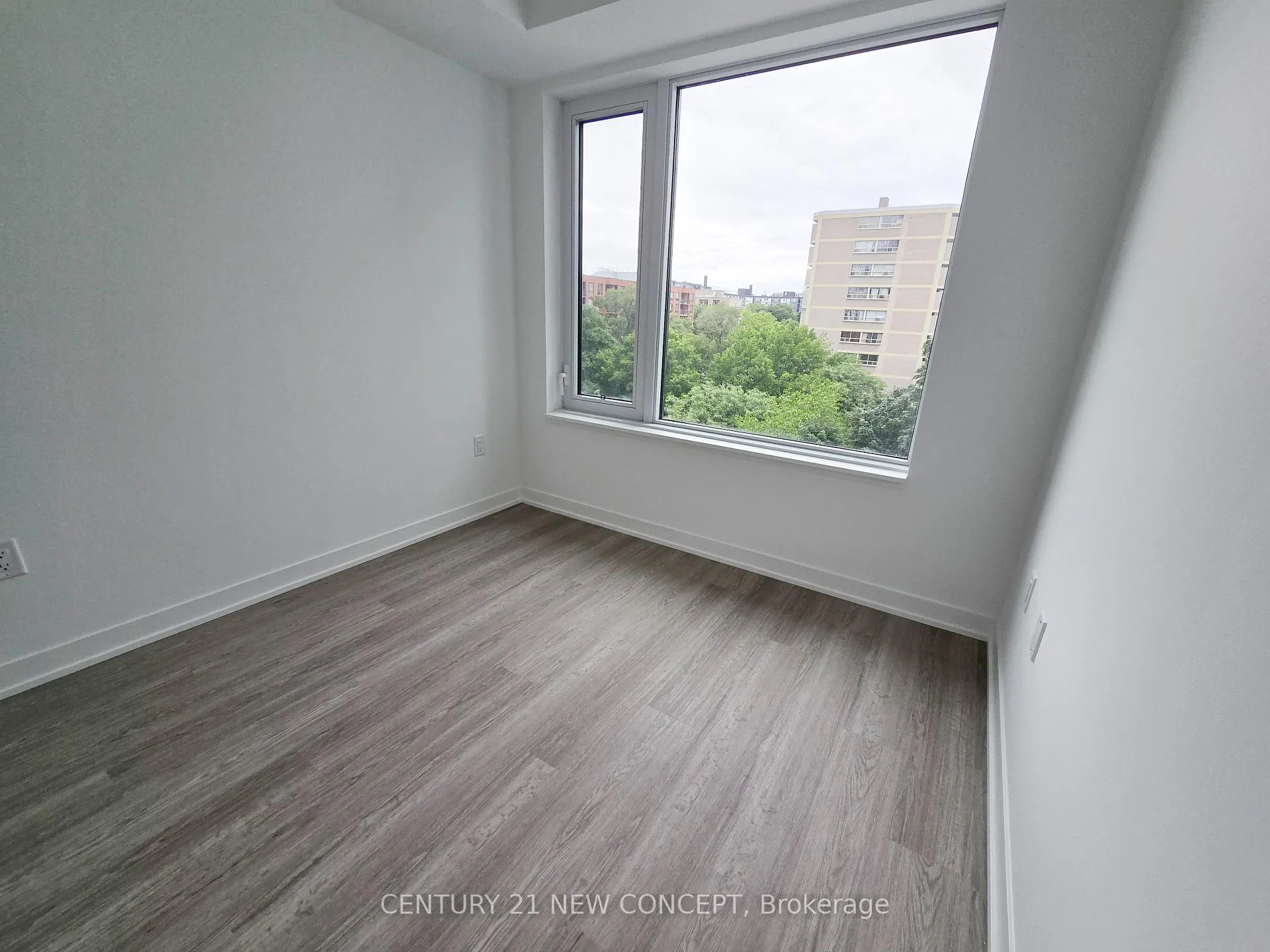 Photo 8 of Unit 510, 151 David Salomon Drive, Toronto, Flemingdon Park — HOMEH