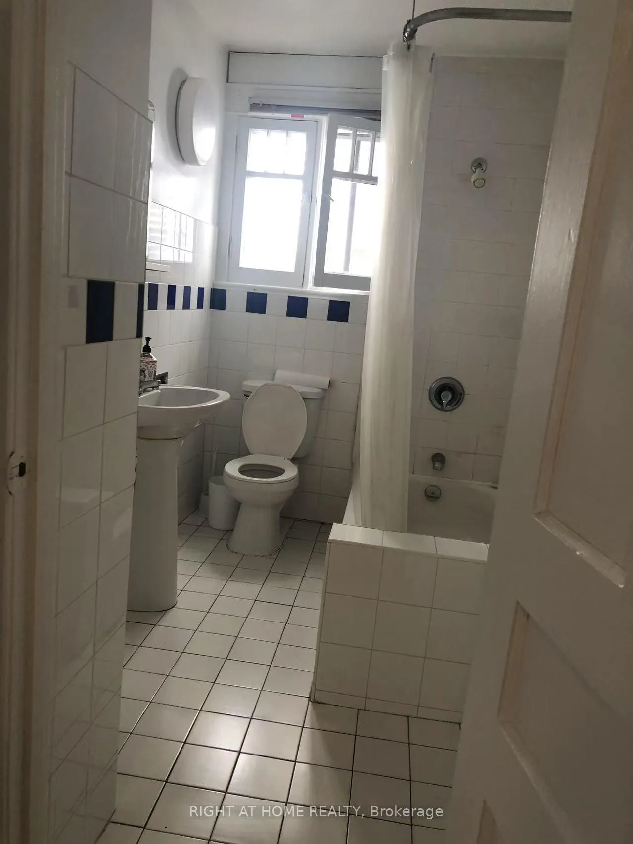 Photo 9 of Unit 409, 409B Preston Street, Ottawa, West Centre Town — HOMEH
