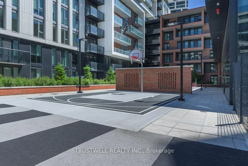 Photo 23 of Unit 407, 38 Simcoe Promenade, Markham, Unionville — HOMEH