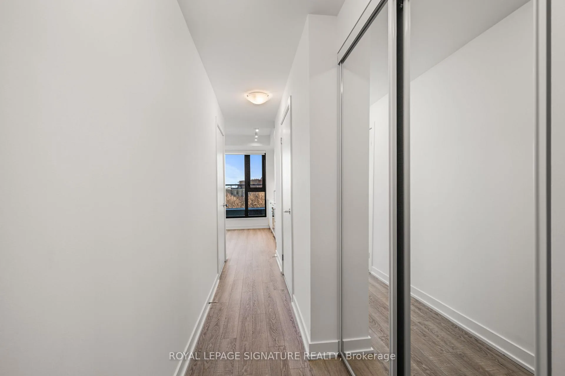 Photo 4 of Unit 609, 250 Lawrence Avenue W, Toronto, Lawrence Park North — HOMEH