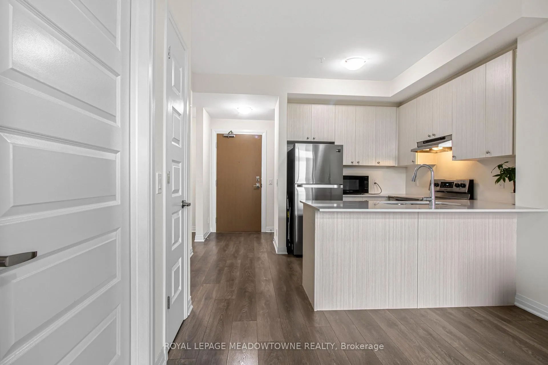 Photo 11 of Unit 325, 1105 Leger Way, Milton, Ford — HOMEH