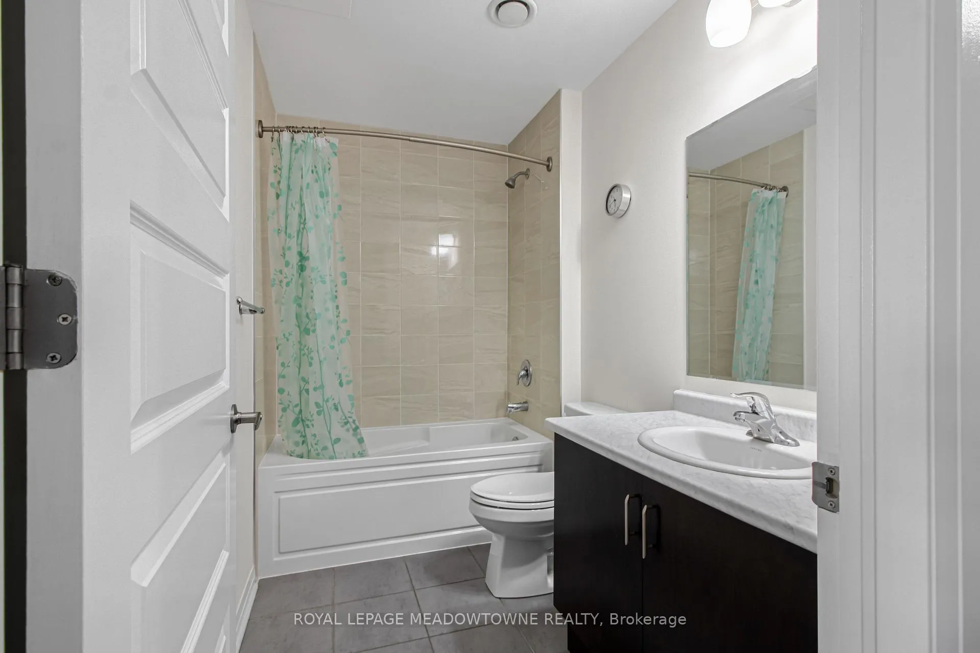 Photo 16 of Unit 325, 1105 Leger Way, Milton, Ford — HOMEH