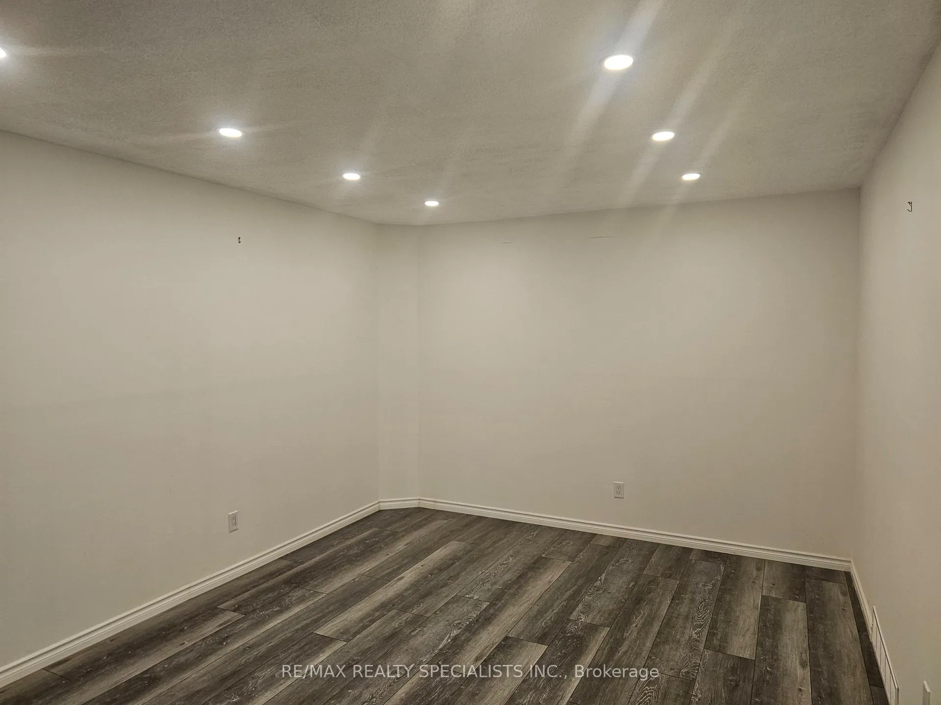 Photo 18 of 283 Delancey Boulevard, Hamilton, Barnstown — HOMEH