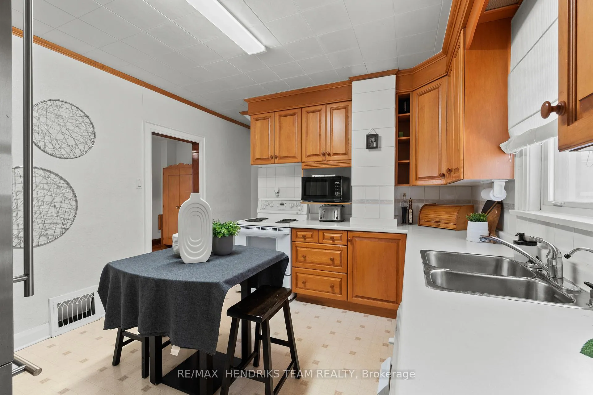Photo 13 of 70 Carleton Street N, Thorold, Thorold Downtown — HOMEH