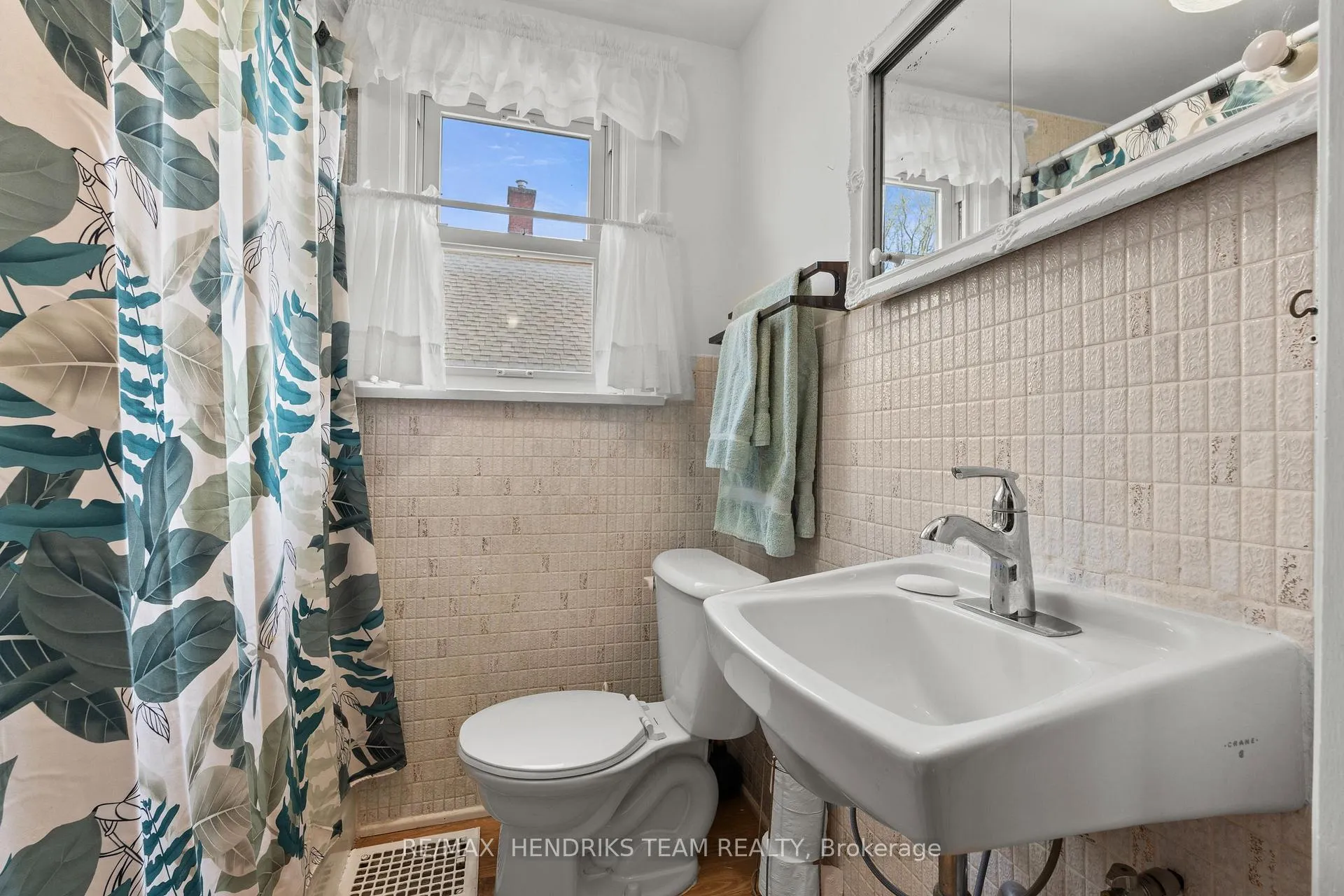Photo 23 of 70 Carleton Street N, Thorold, Thorold Downtown — HOMEH