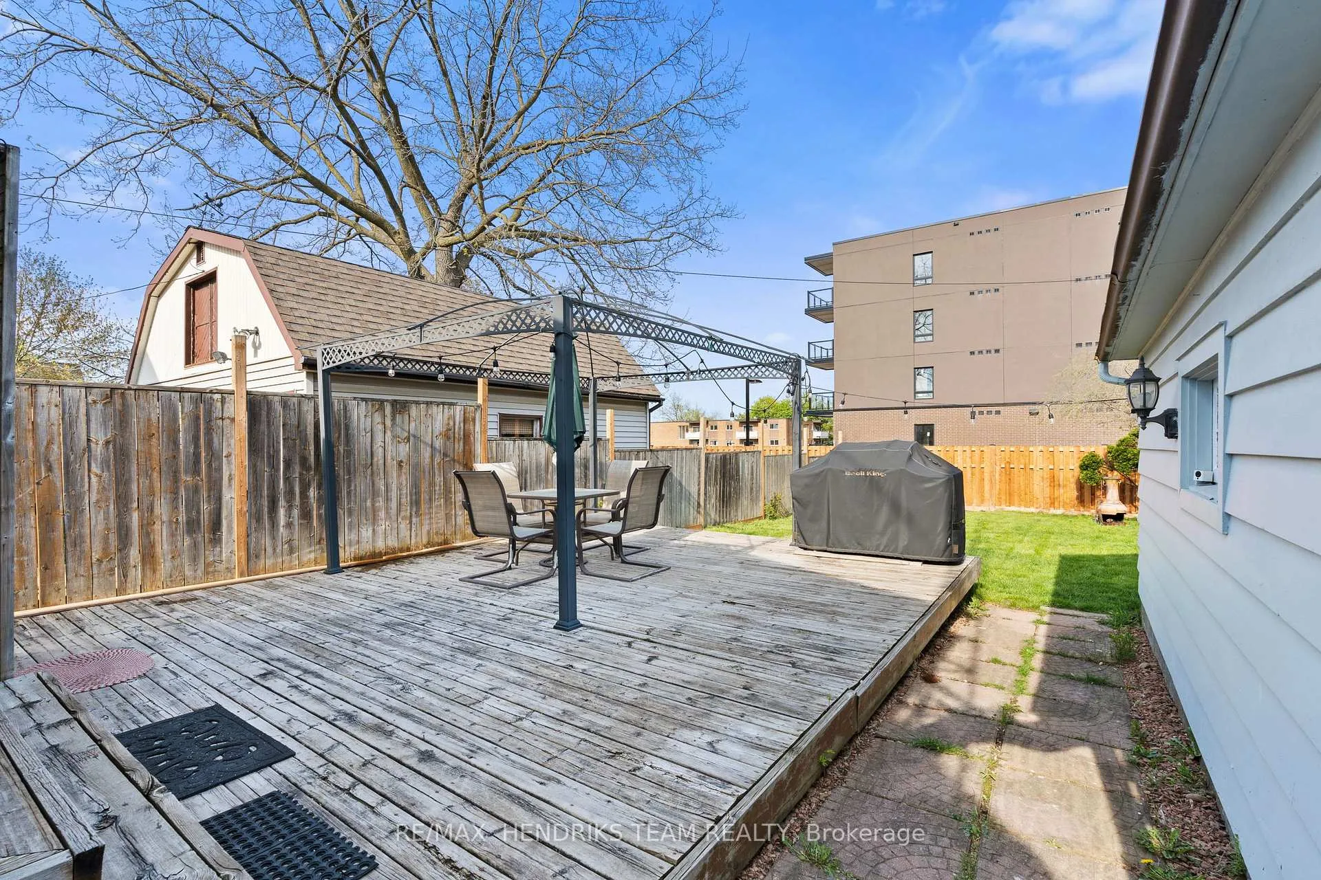 Photo 27 of 70 Carleton Street N, Thorold, Thorold Downtown — HOMEH