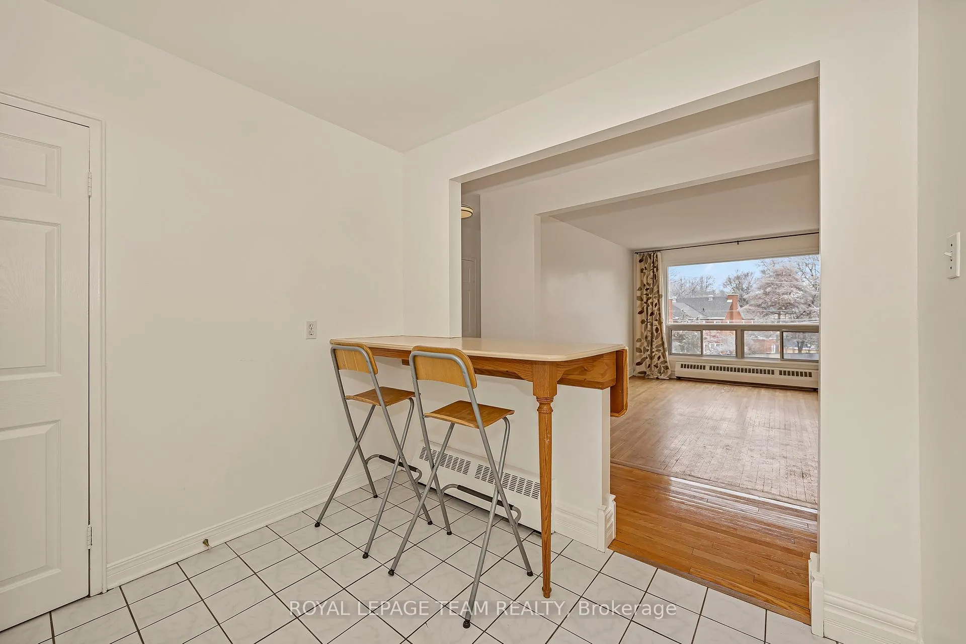 Photo 14 of Unit 6, 270 Beechwood Avenue, Ottawa, Vanier — HOMEH