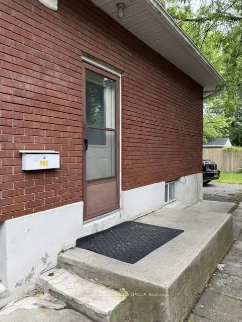 Photo 6 of Unit 2, 98 Donald Street, Ottawa, Overbrook — HOMEH