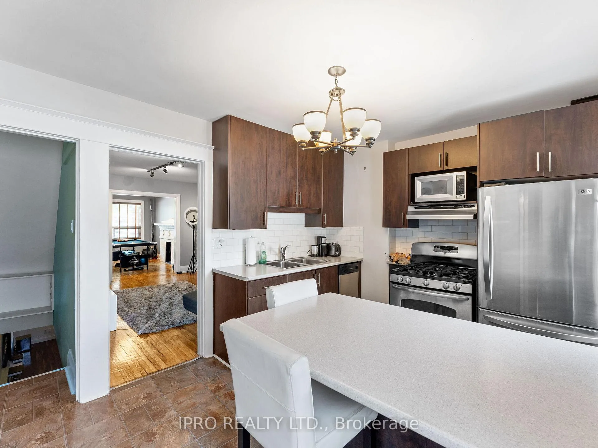 Photo 5 of 1178 Gerrard Street E, Toronto, South Riverdale — HOMEH
