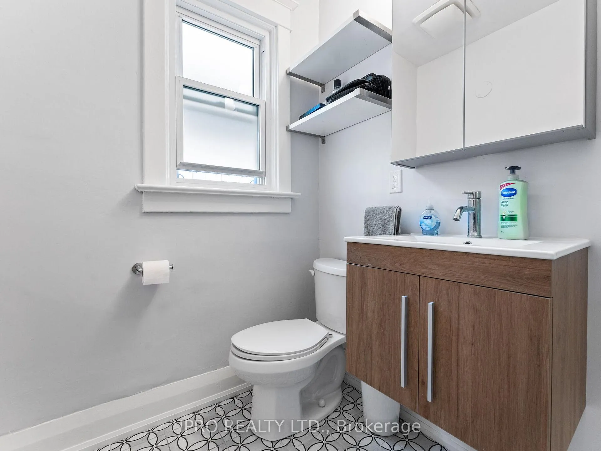 Photo 29 of 1178 Gerrard Street E, Toronto, South Riverdale — HOMEH