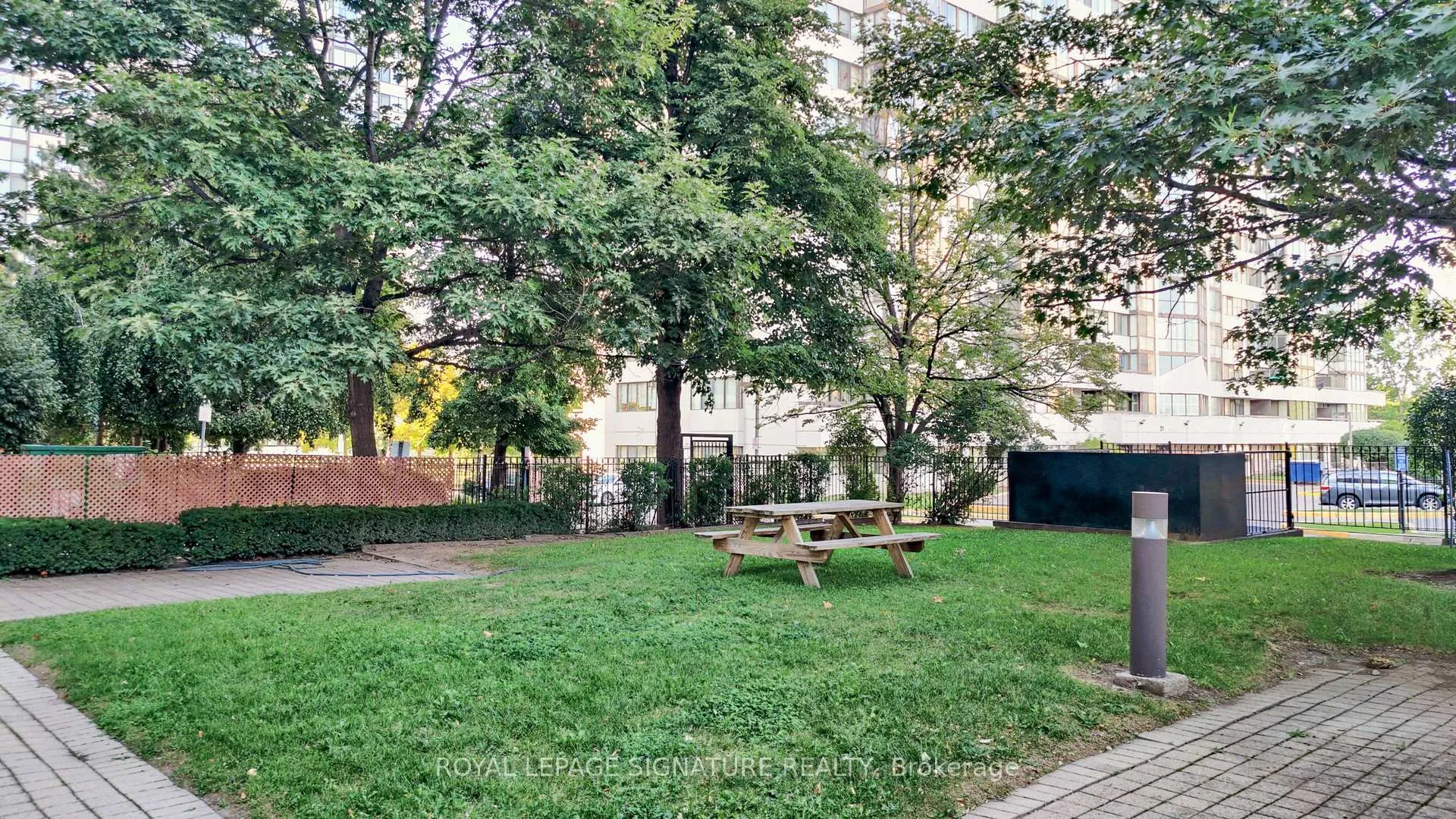 Photo 25 of Unit 307, 2901 Kipling Avenue, Etobicoke, Mount Olive-Silverstone-Jamestown — HOMEH