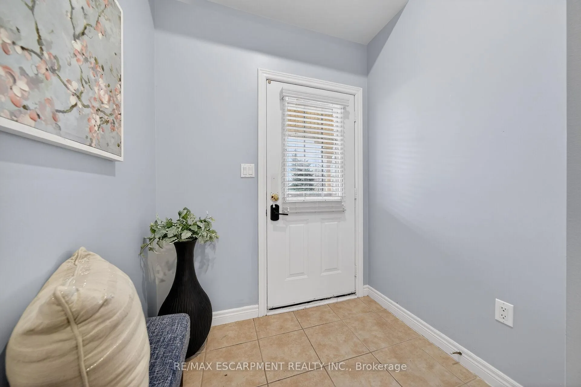 Photo 6 of Unit 4, 60 Natalia Avenue, Hamilton, Twenty Place — HOMEH