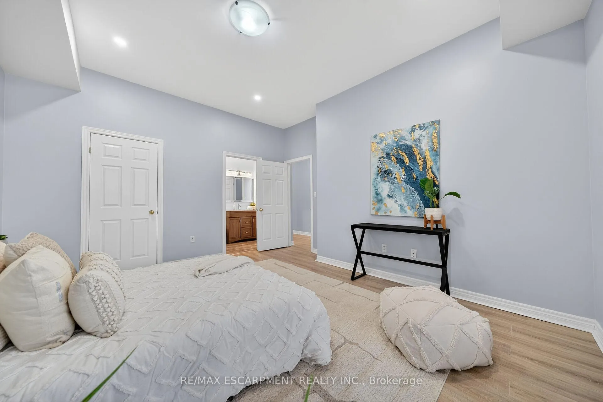 Photo 12 of Unit 4, 60 Natalia Avenue, Hamilton, Twenty Place — HOMEH