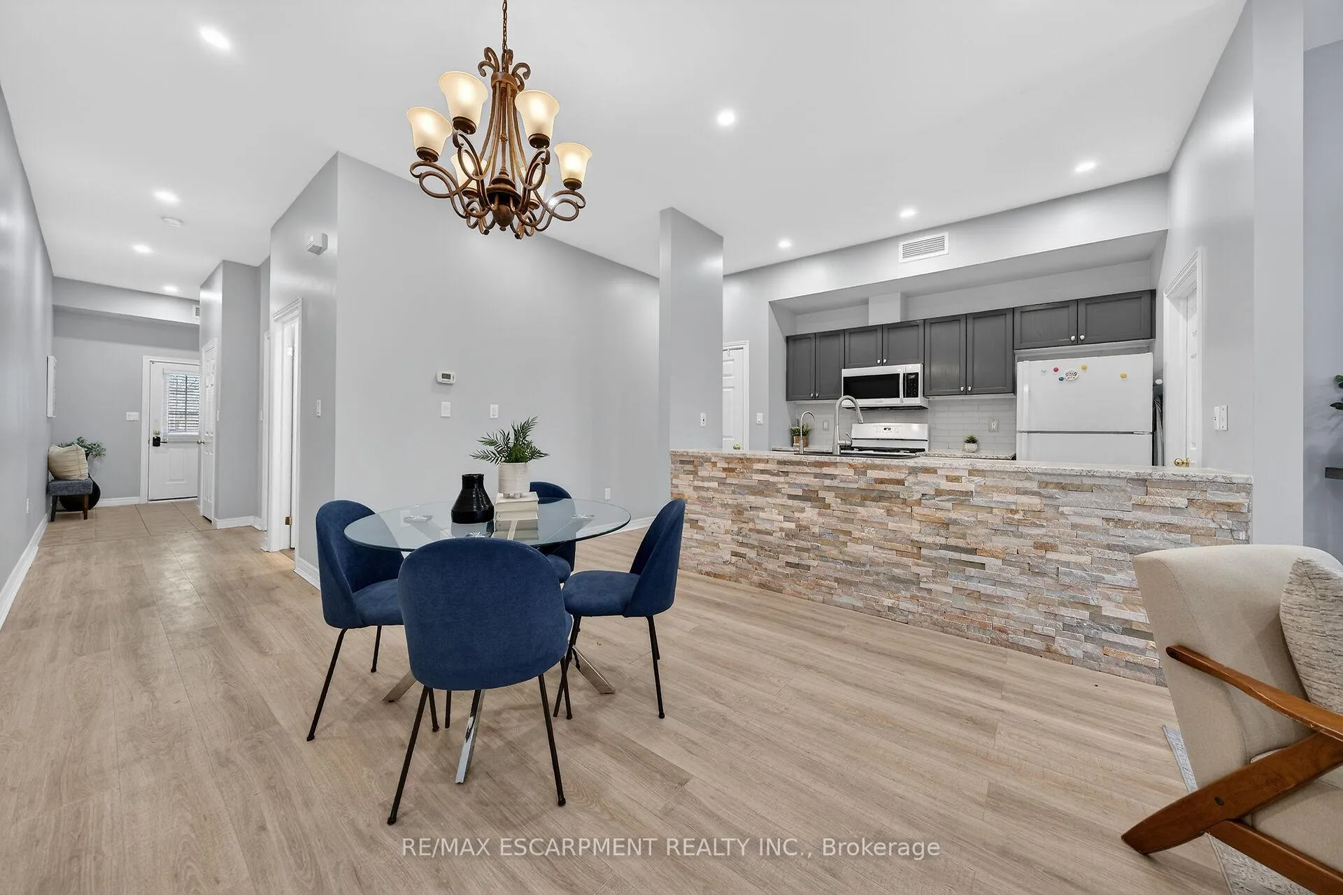 Photo 17 of Unit 4, 60 Natalia Avenue, Hamilton, Twenty Place — HOMEH