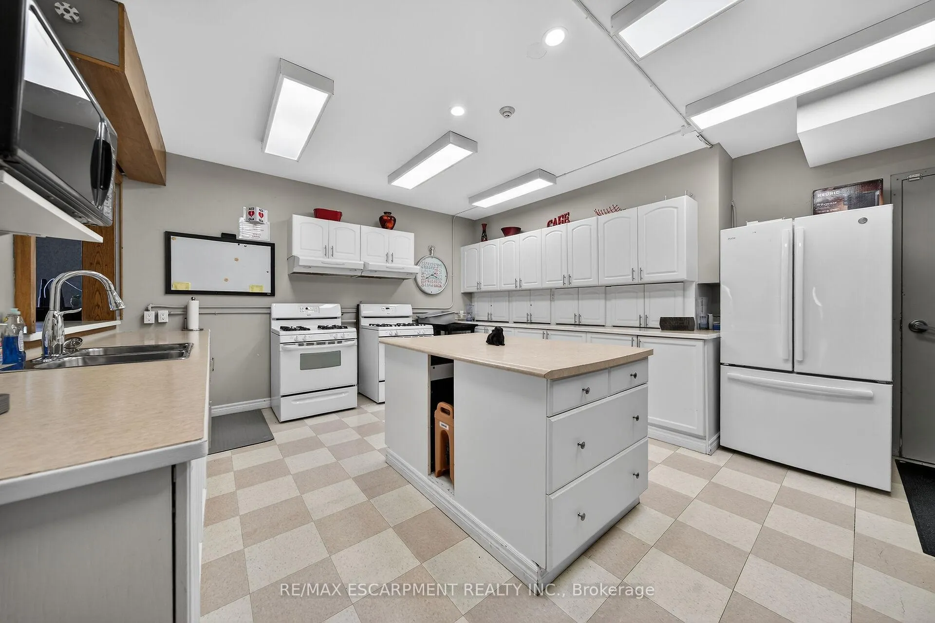 Photo 37 of Unit 4, 60 Natalia Avenue, Hamilton, Twenty Place — HOMEH