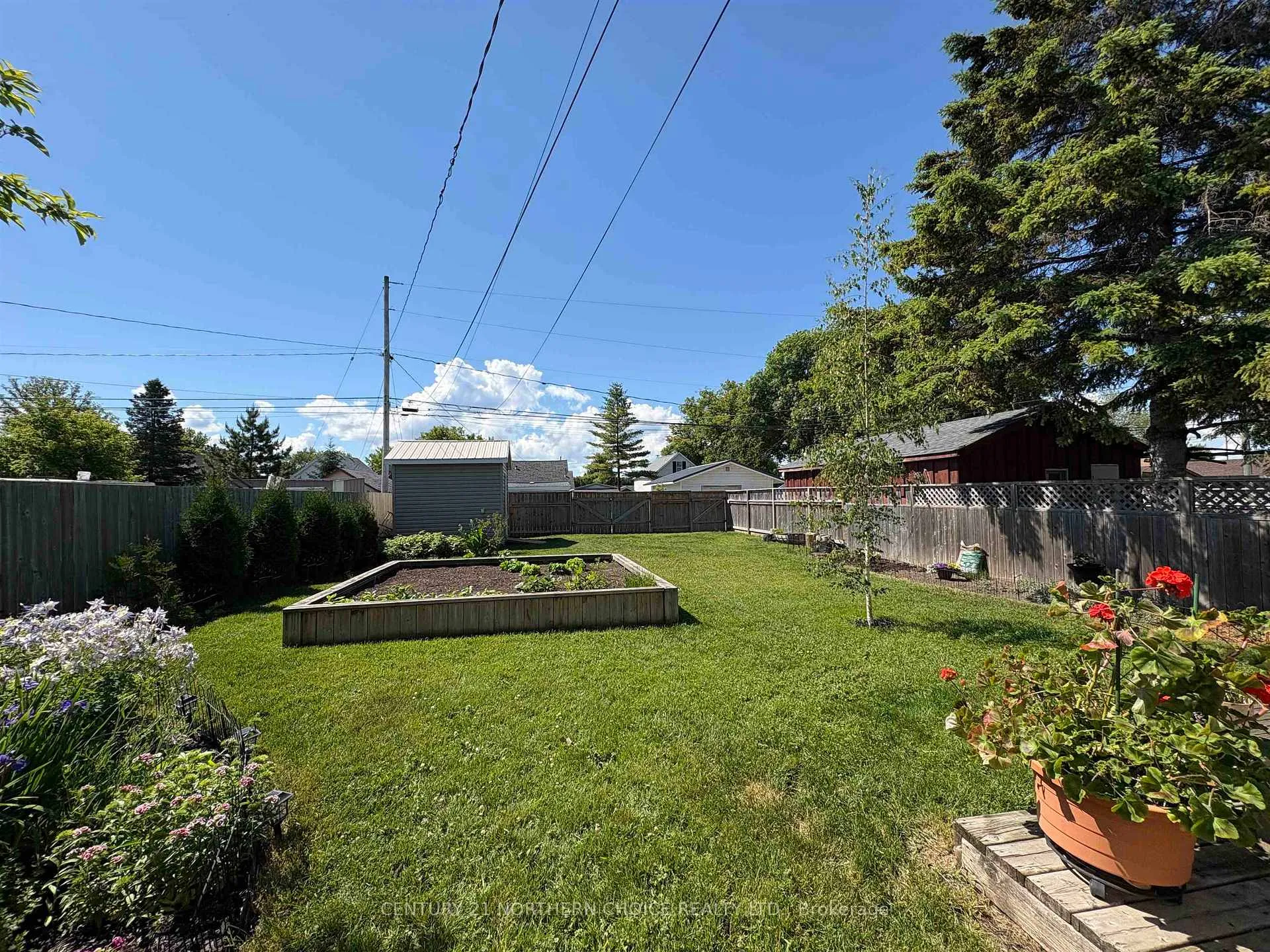Photo 42 of 1119 Third Street E, Fort Frances — HOMEH