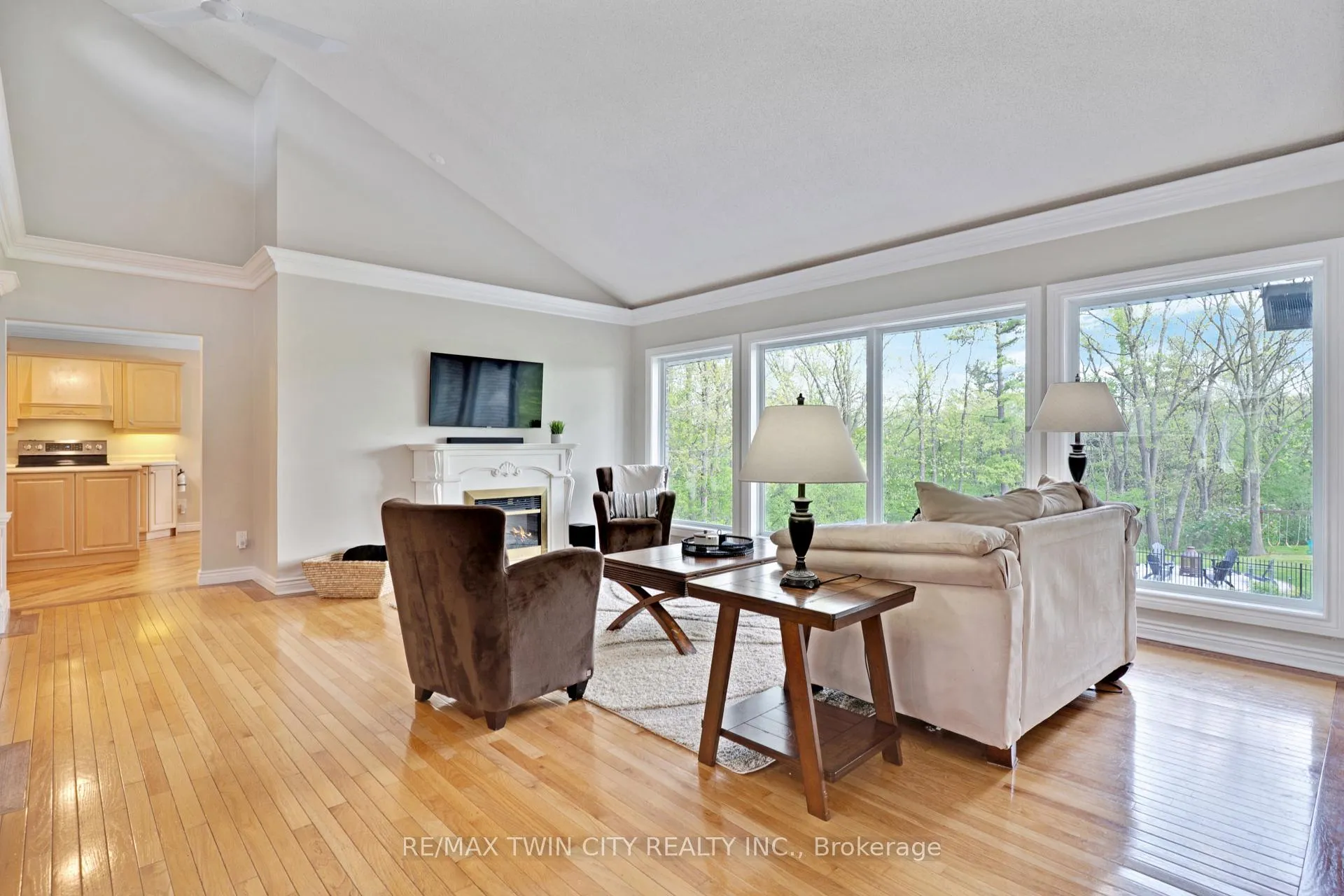 Photo 7 of 1279 Maple Manor Road, North Dumfries — HOMEH