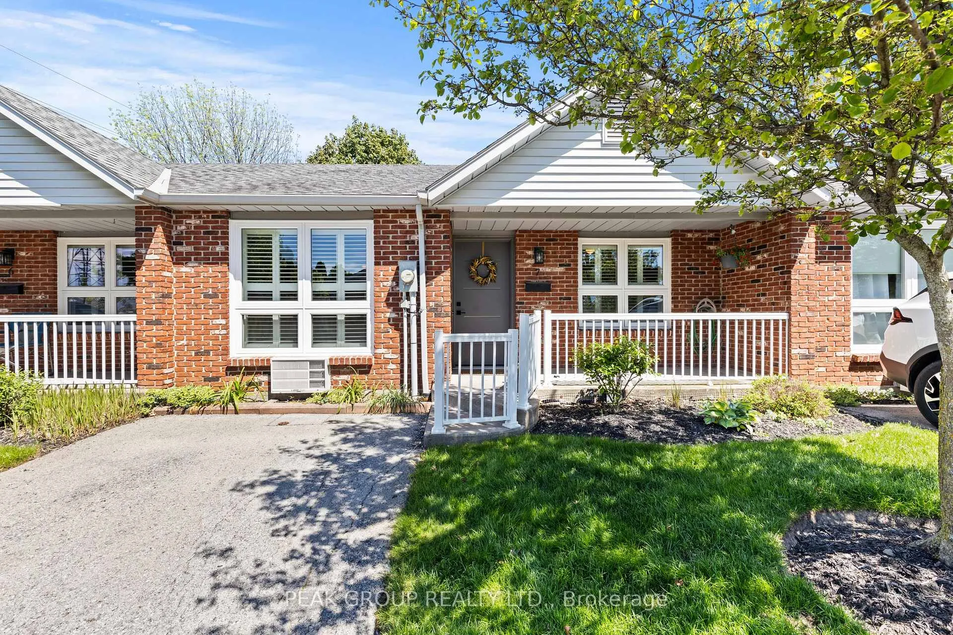 Front of Unit 7, 226 Vansickle Road