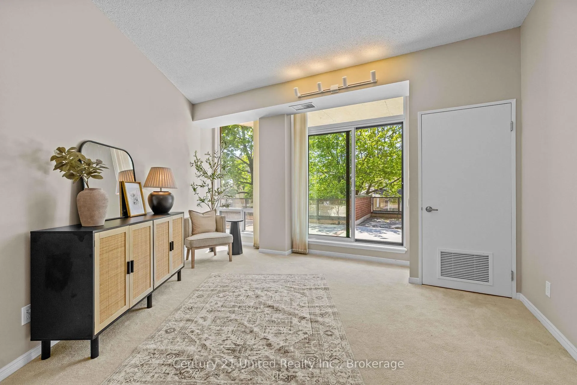 Photo 14 of Unit 104, 2 George Street N, Peterborough, Town Ward 3 — HOMEH