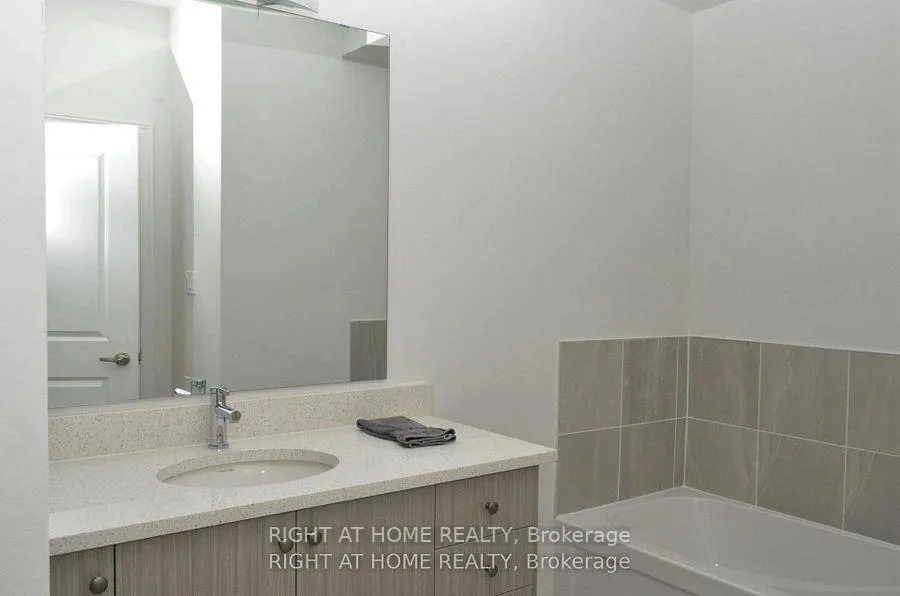Photo 11 of Unit 2, 65 Jazzberry Road, Brampton, Sandringham-Wellington — HOMEH