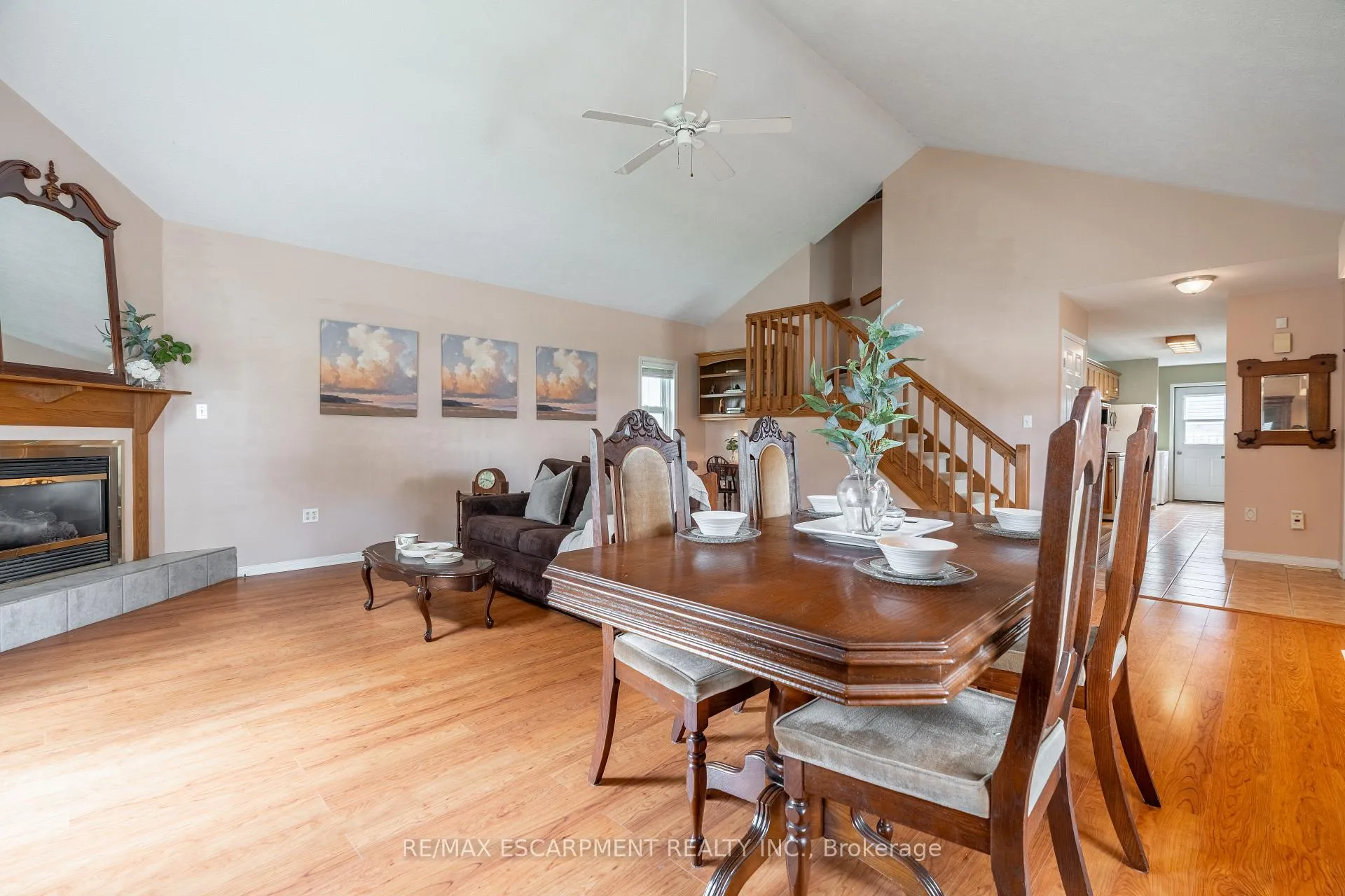 Photo 6 of 339 Main Street W, Haldimand, Dunnville — HOMEH