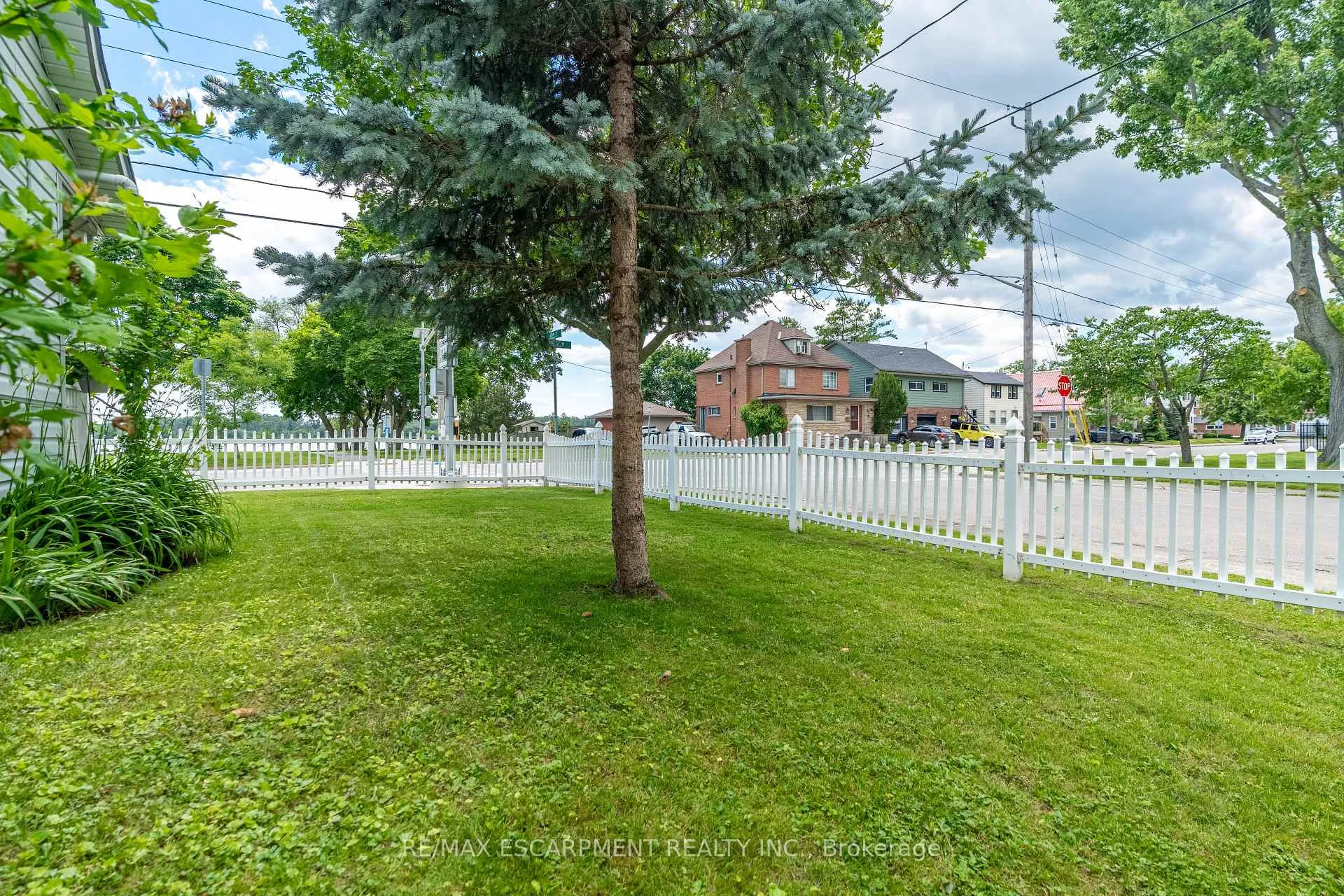 Photo 43 of 339 Main Street W, Haldimand, Dunnville — HOMEH