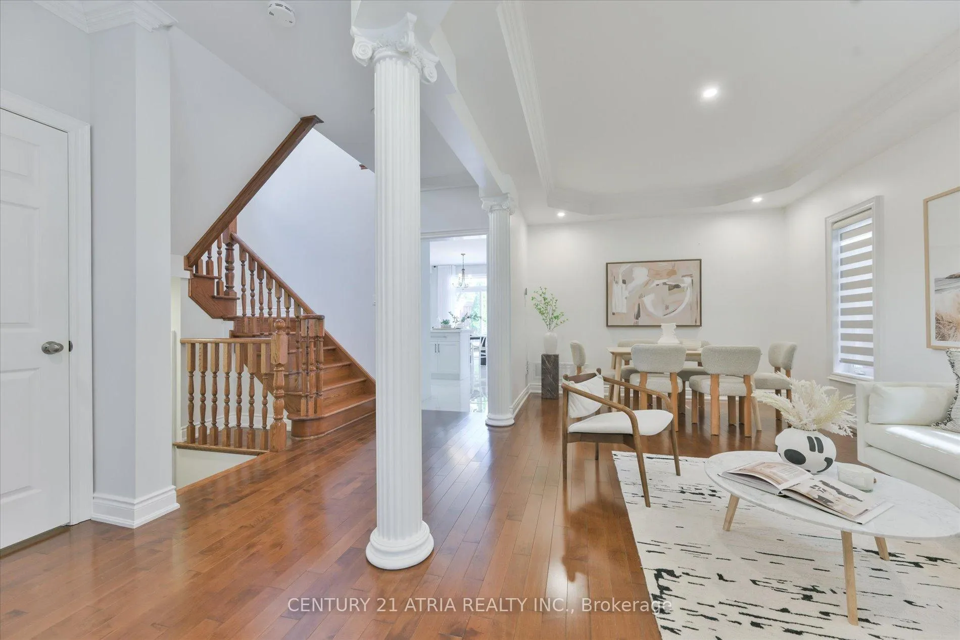 Photo 6 of 119 Martini Drive, Richmond Hill, Rouge Woods — HOMEH