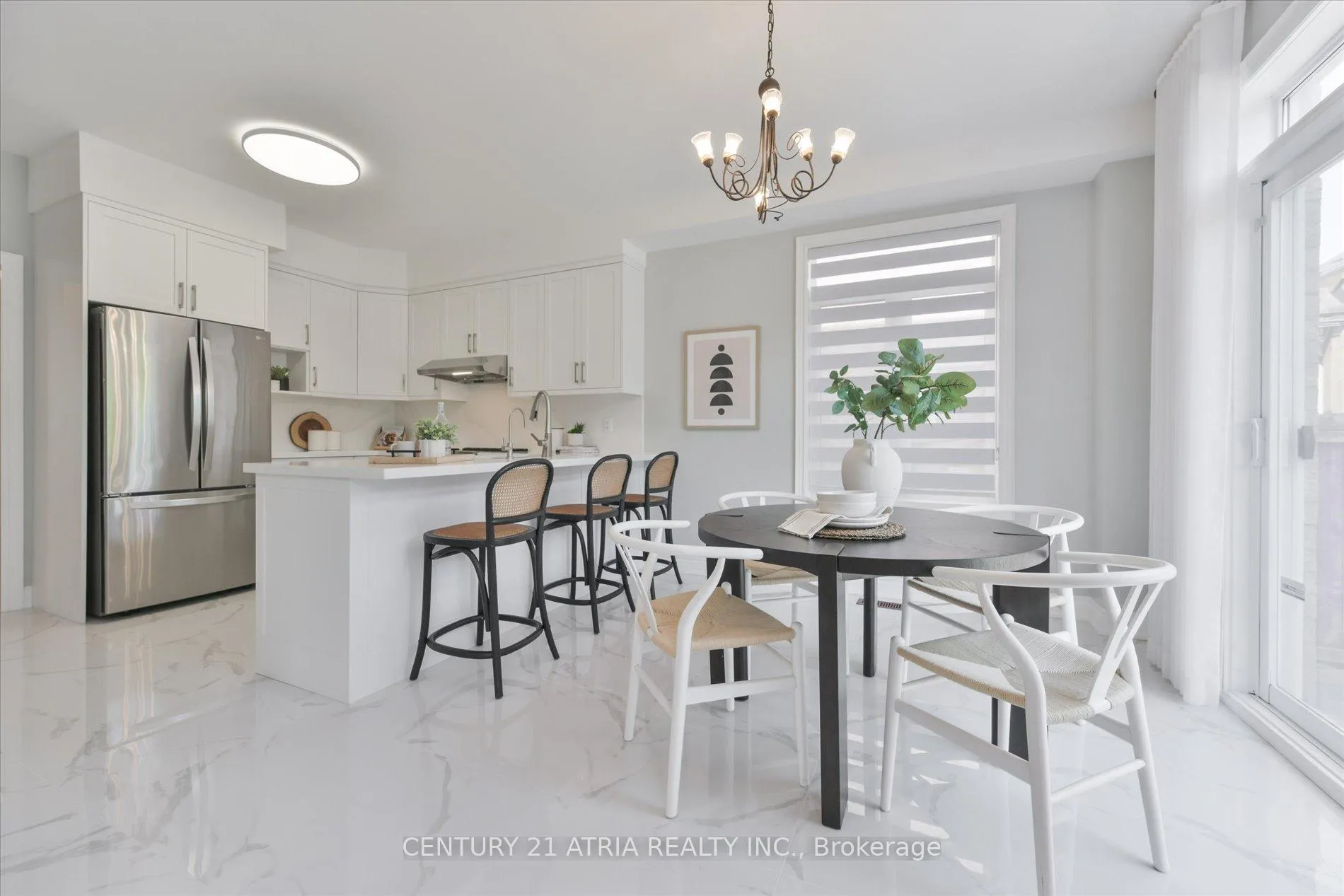 Photo 14 of 119 Martini Drive, Richmond Hill, Rouge Woods — HOMEH