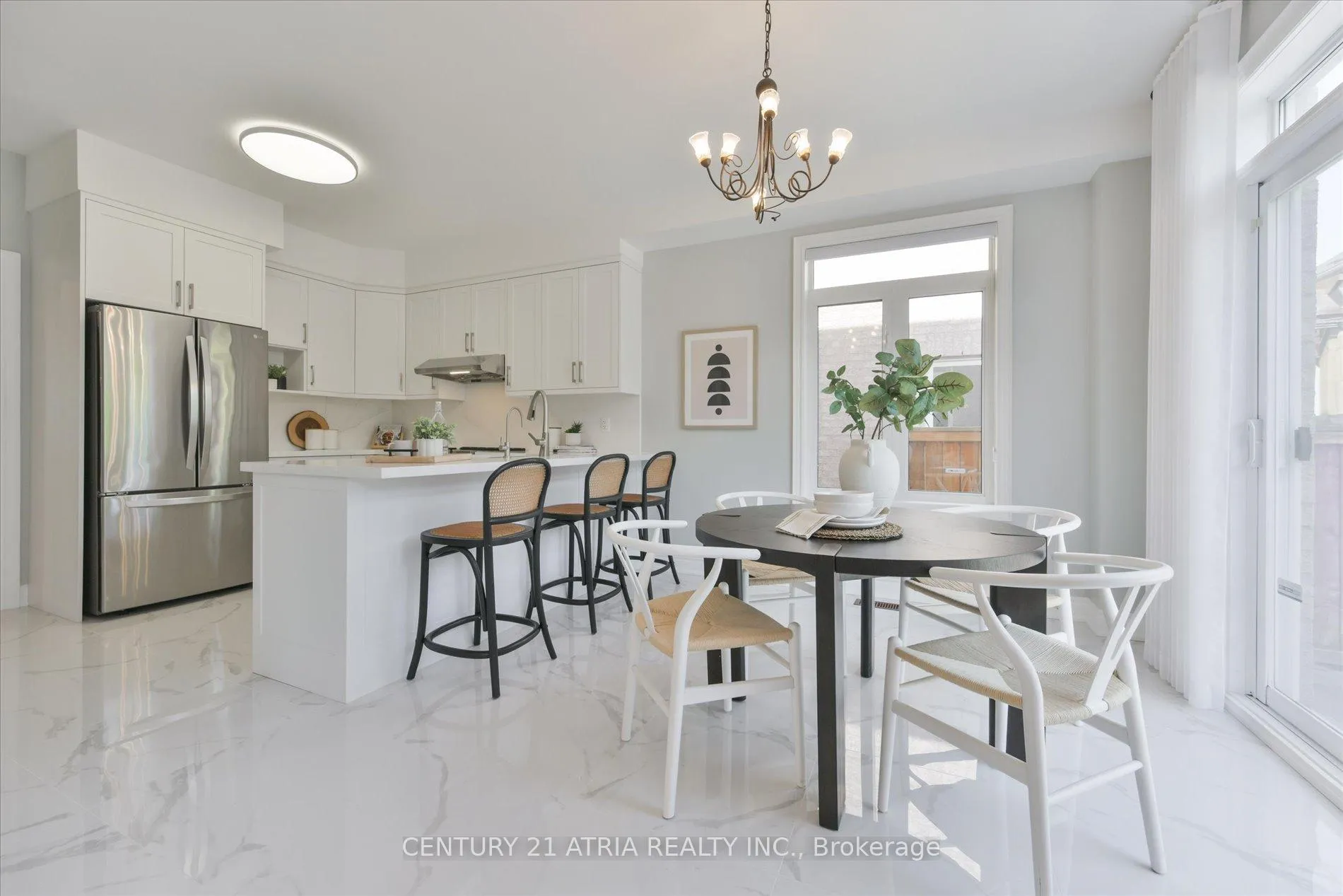 Photo 15 of 119 Martini Drive, Richmond Hill, Rouge Woods — HOMEH