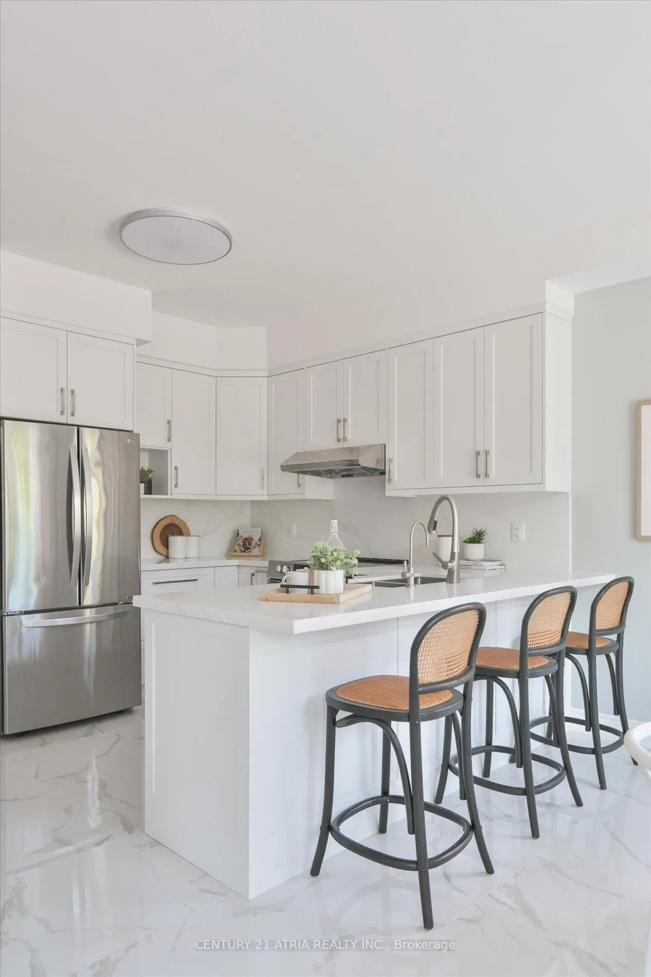 Photo 18 of 119 Martini Drive, Richmond Hill, Rouge Woods — HOMEH