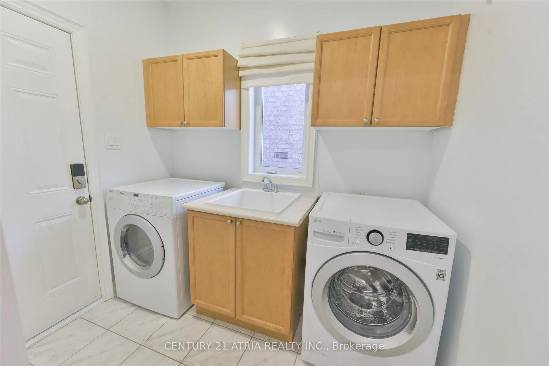 Photo 28 of 119 Martini Drive, Richmond Hill, Rouge Woods — HOMEH