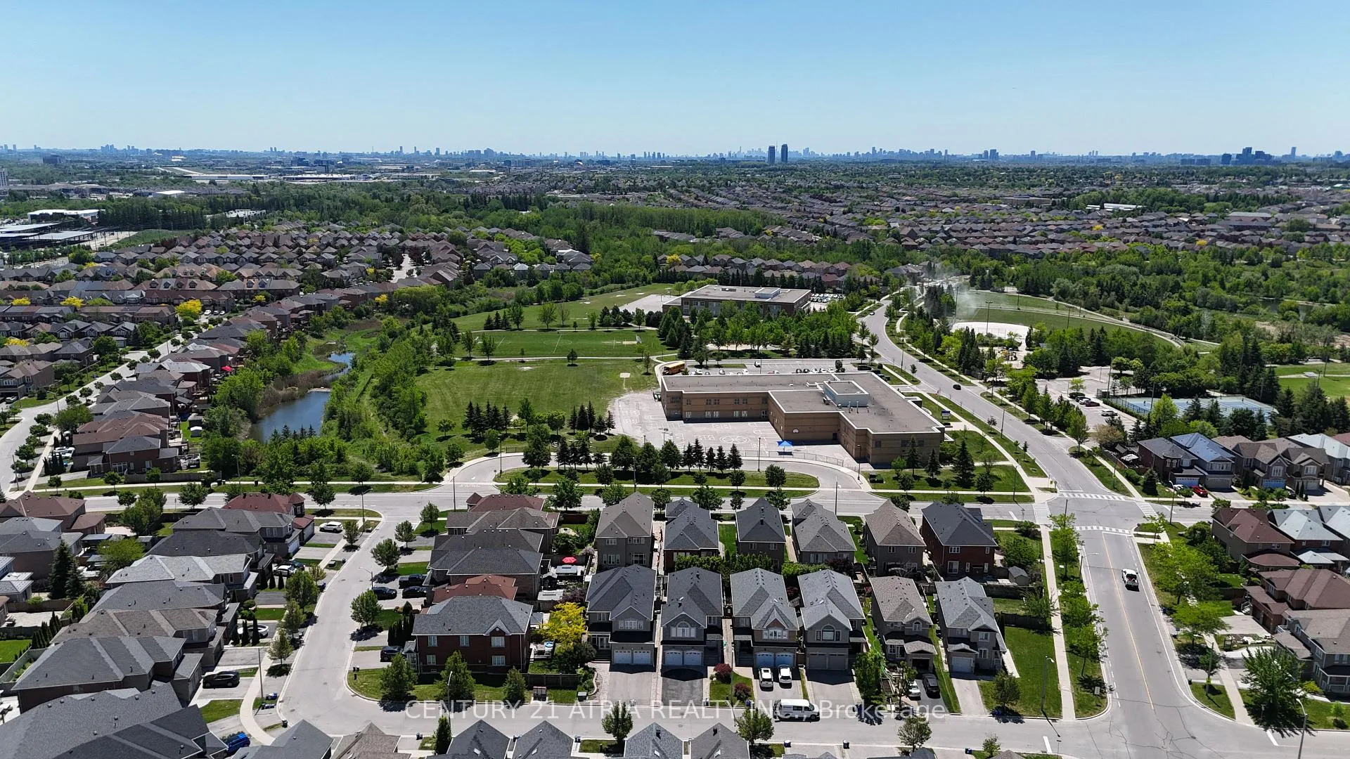 Photo 50 of 119 Martini Drive, Richmond Hill, Rouge Woods — HOMEH