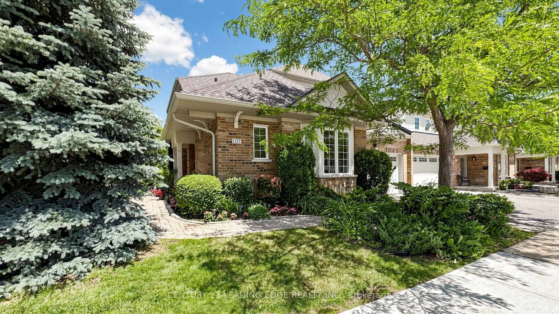 Photo 2 of 107 Lakeside Vista Way, Markham, Greensborough — HOMEH