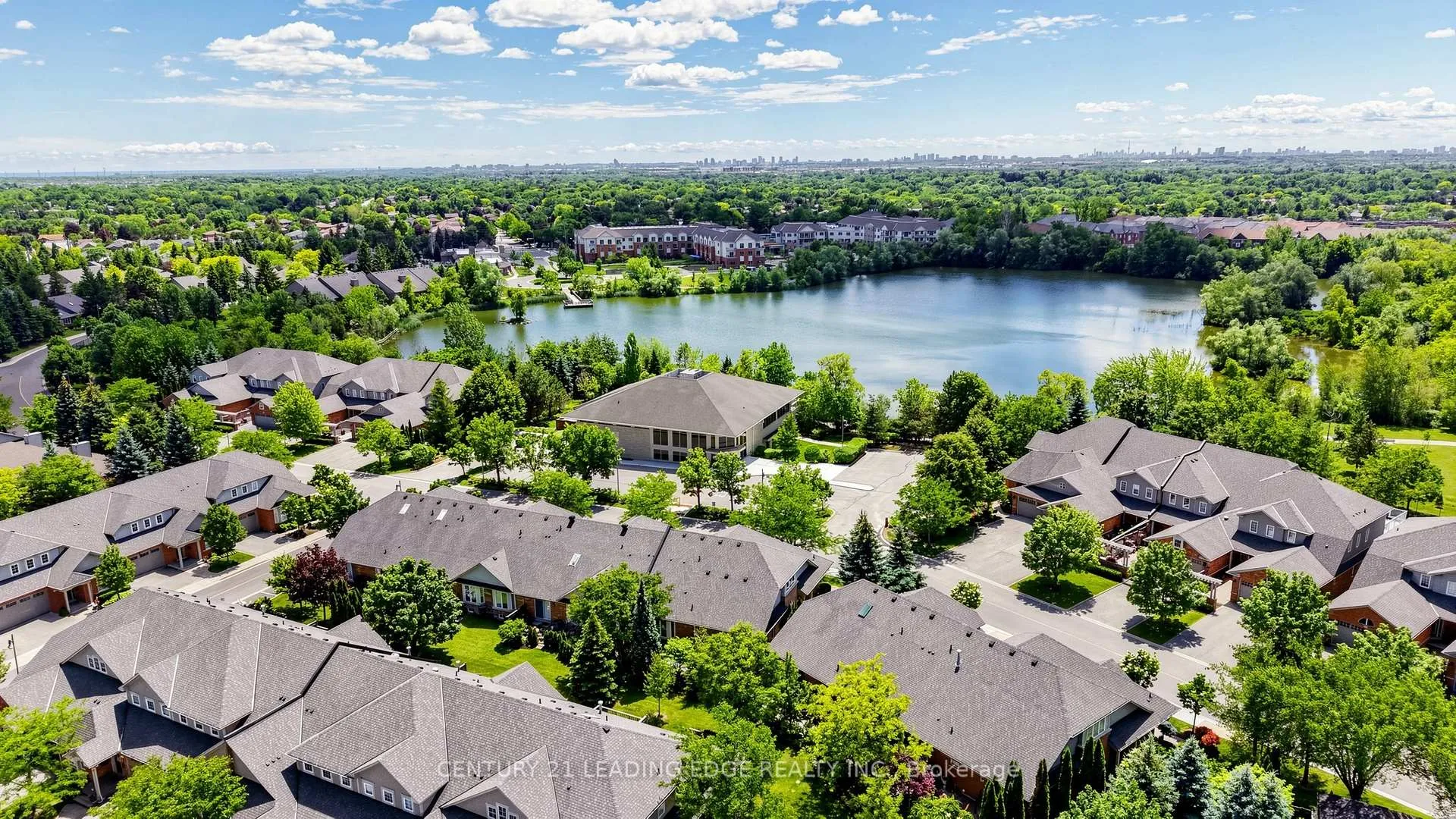 Photo 42 of 107 Lakeside Vista Way, Markham, Greensborough — HOMEH