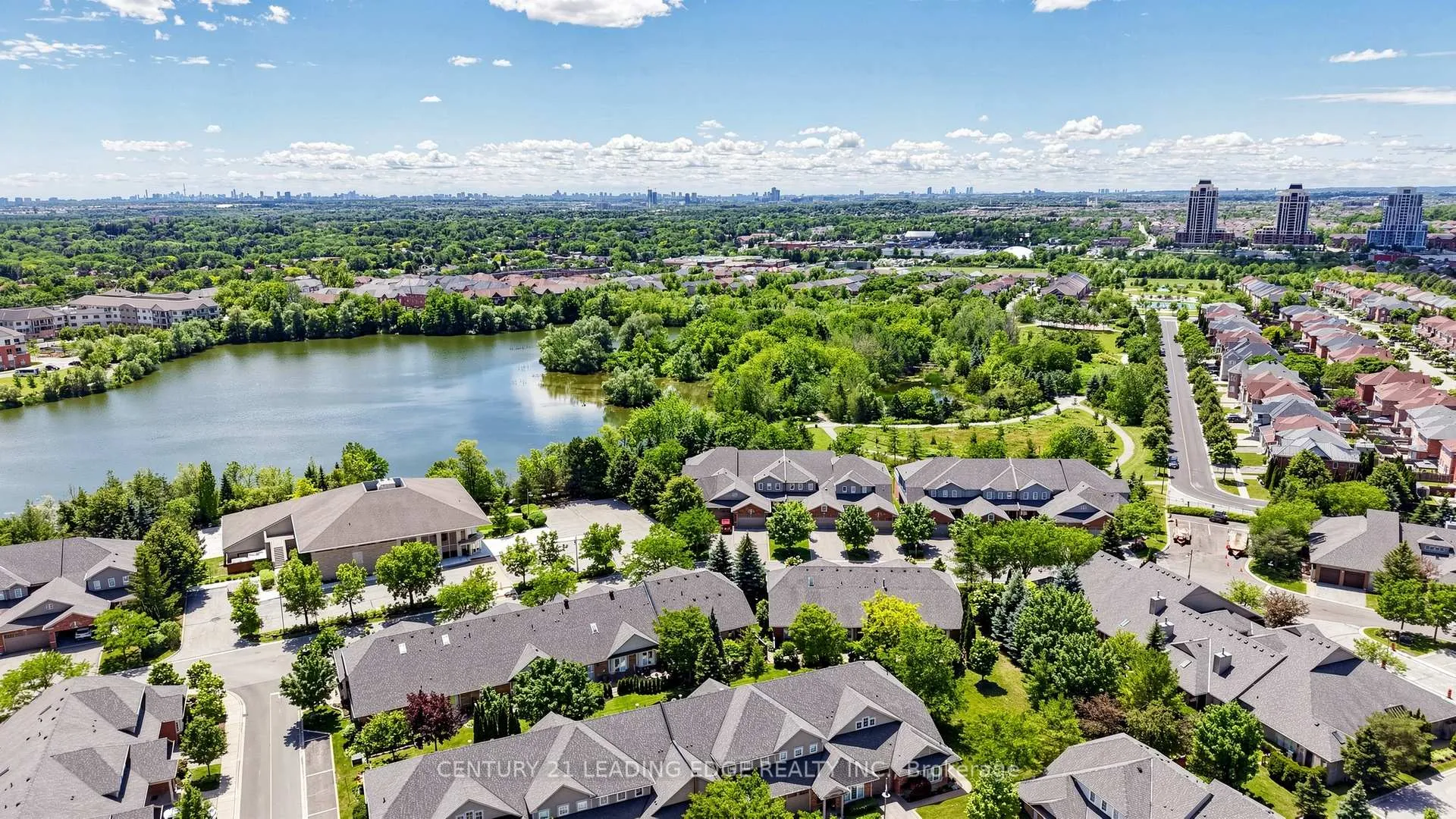 Photo 43 of 107 Lakeside Vista Way, Markham, Greensborough — HOMEH