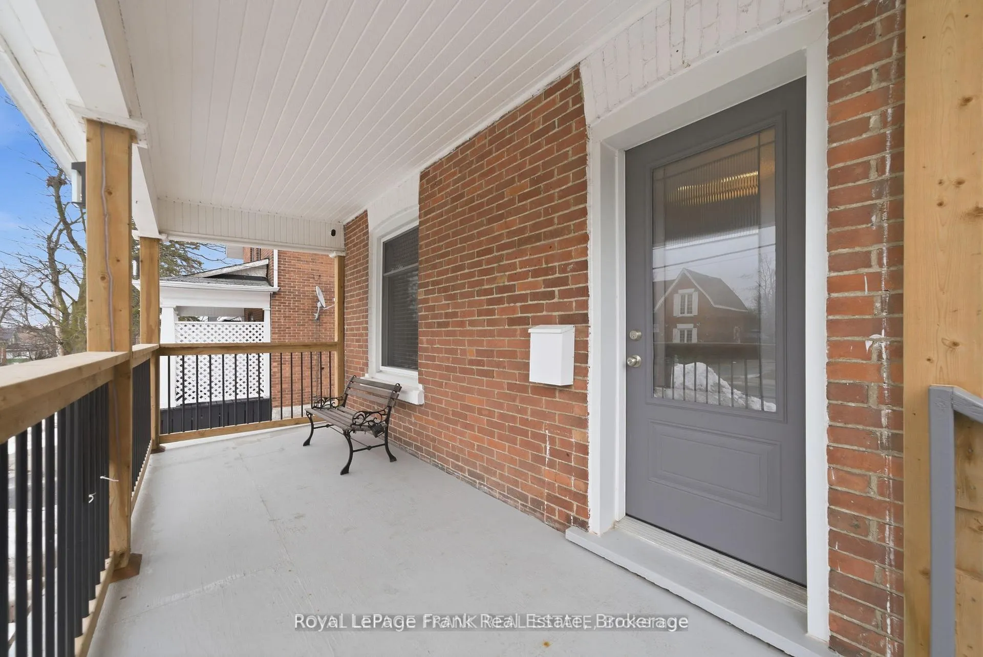 Photo 5 of 121 Durham Street W, Kawartha Lakes, Lindsay — HOMEH